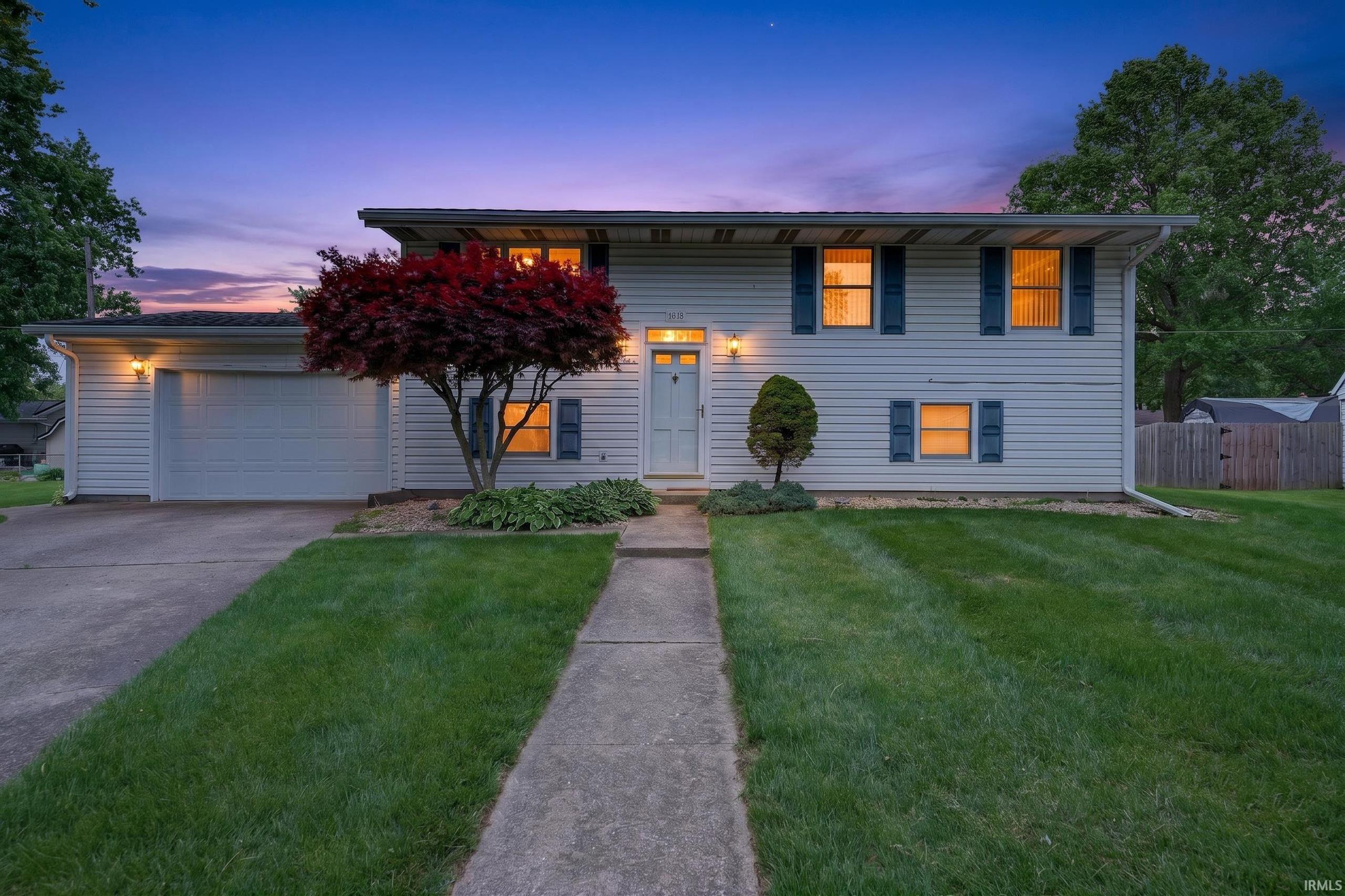 1613 Augusta Court Property Photo 1