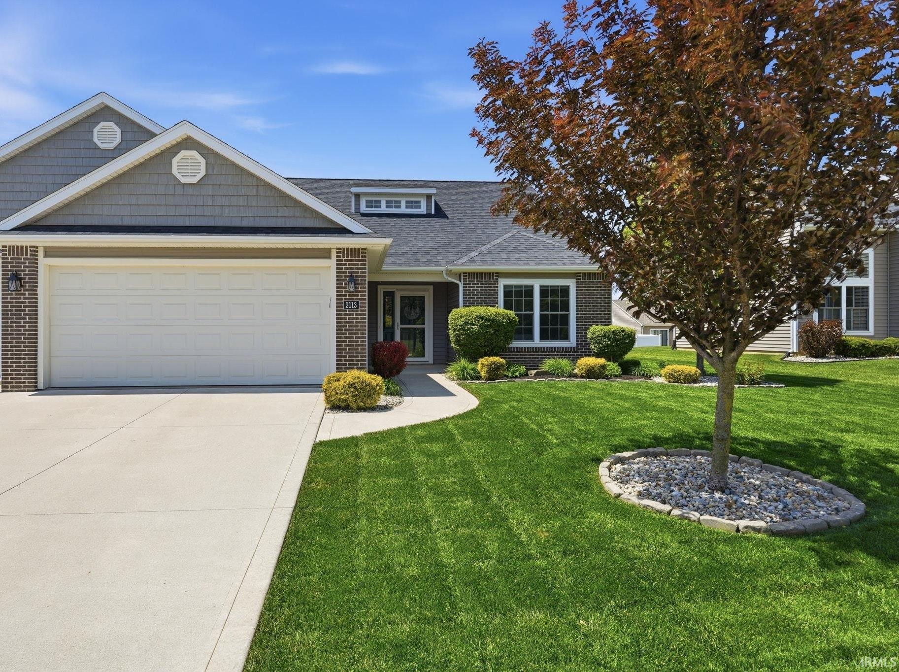 2113 Meadowsweet Parkway Property Photo 1