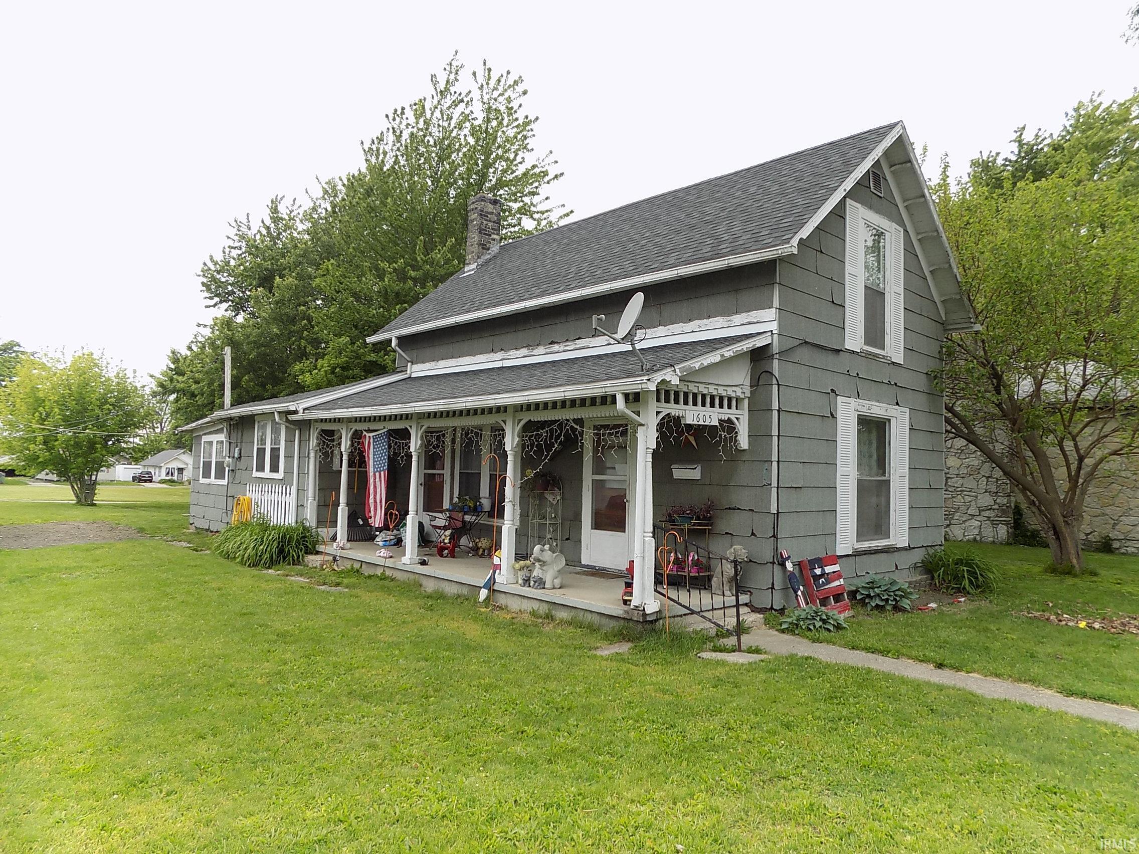 1605 N Bell Street Property Photo 1