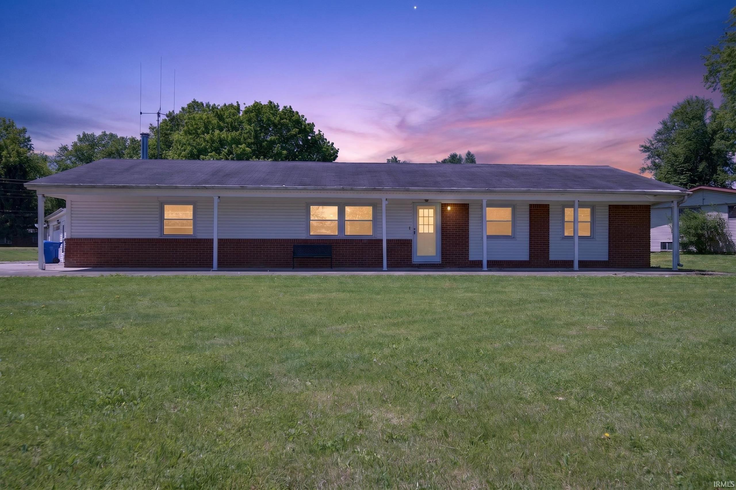 3909 Carmelita Boulevard Property Photo 1
