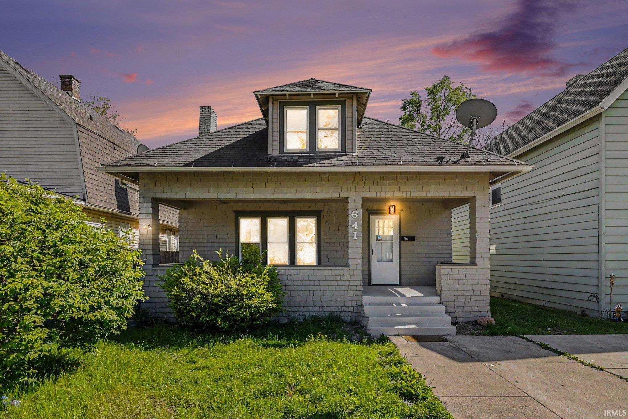 641 E 4th Street