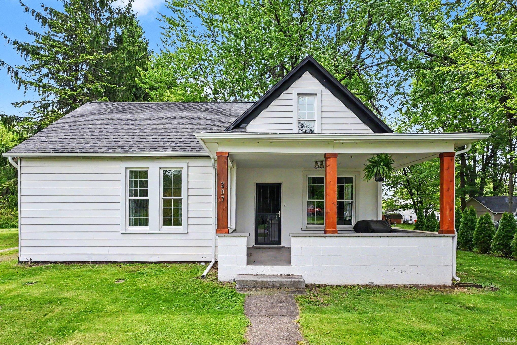 307 S Maple Street Property Photo 1