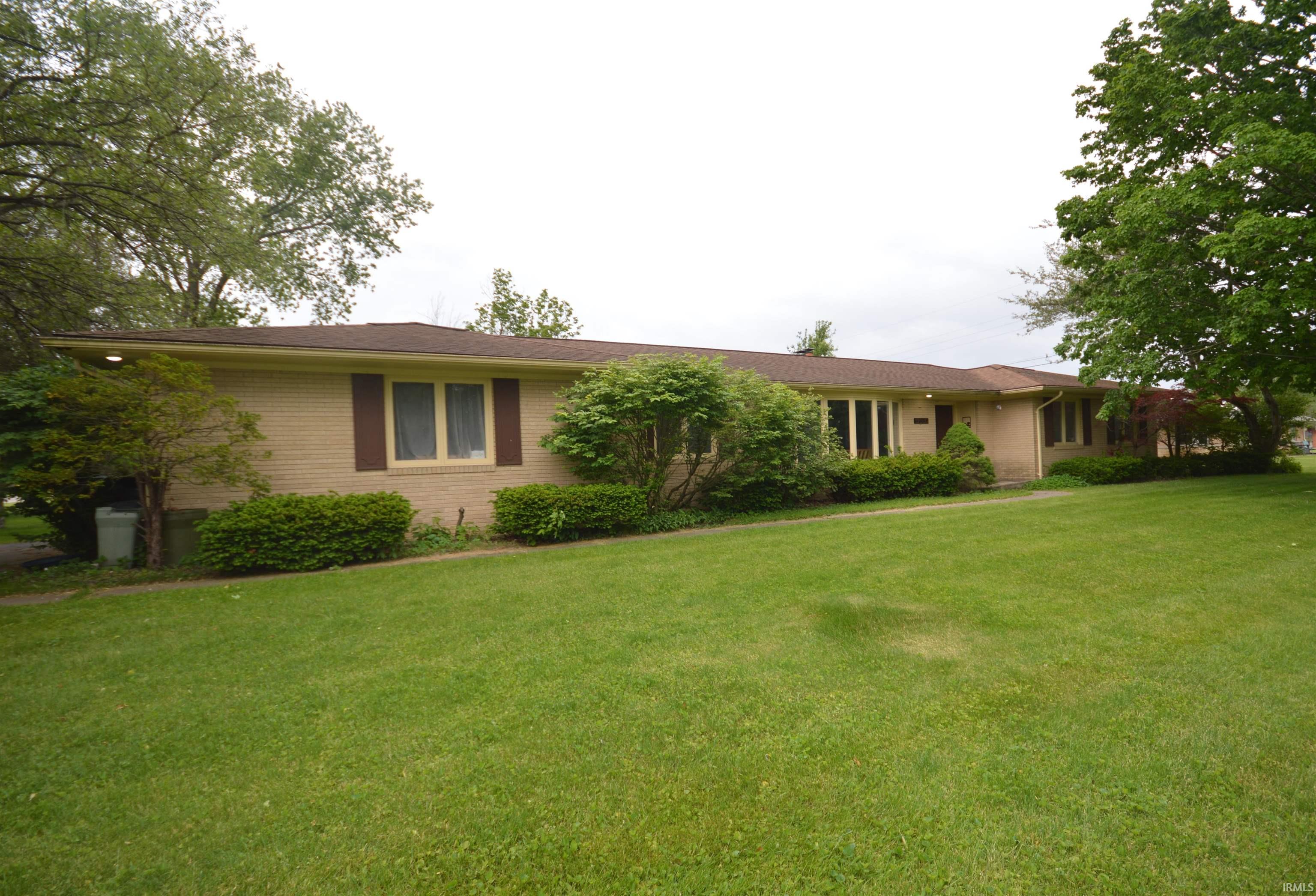 19080 Montrose Drive Property Photo 1