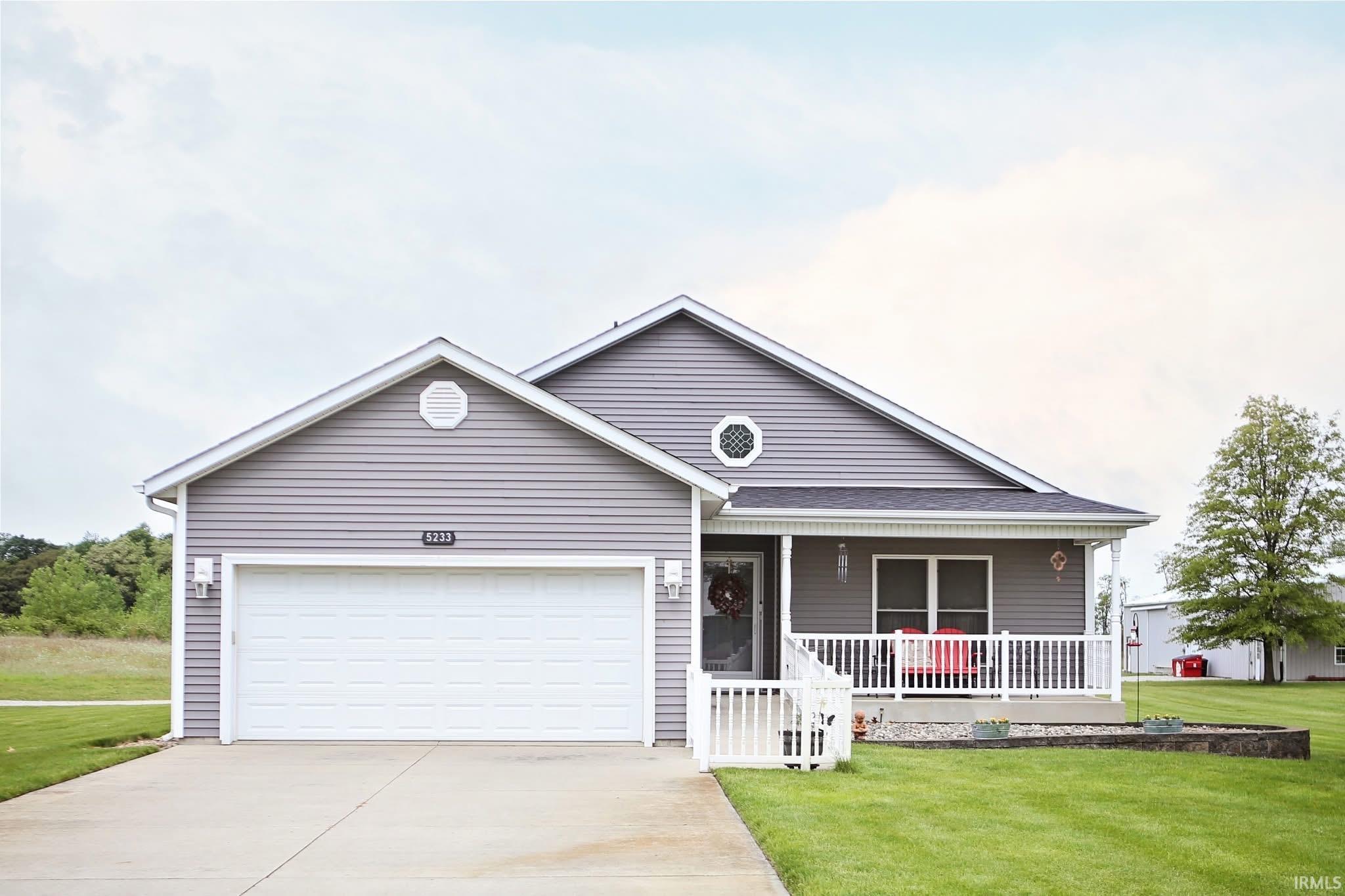 5233 S 325 E Property Photo 1