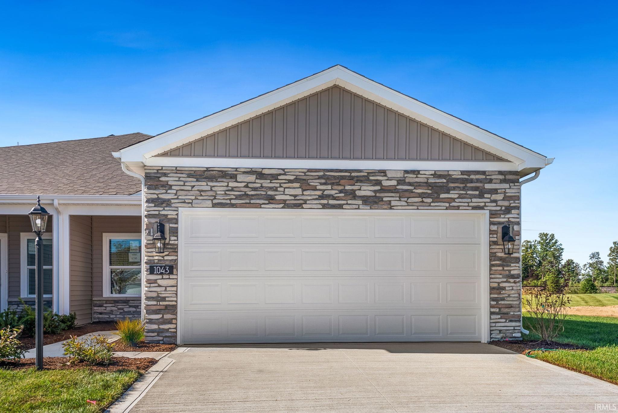 1043 Butler Lake Court Property Photo 1