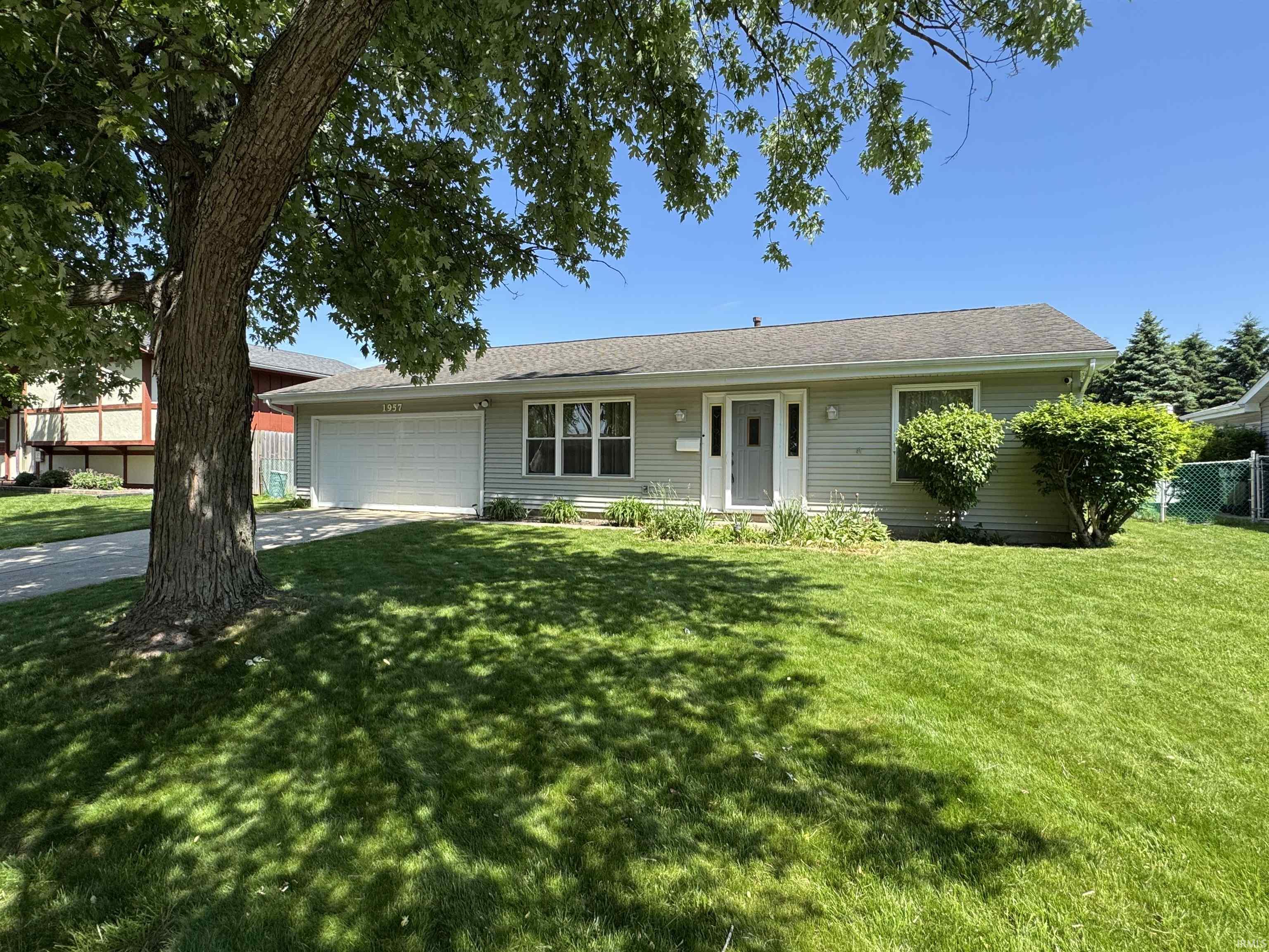 1957 Broadford Drive Property Photo 1