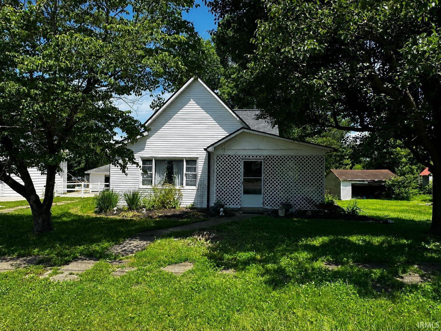 205 E North Street Property Photo 1