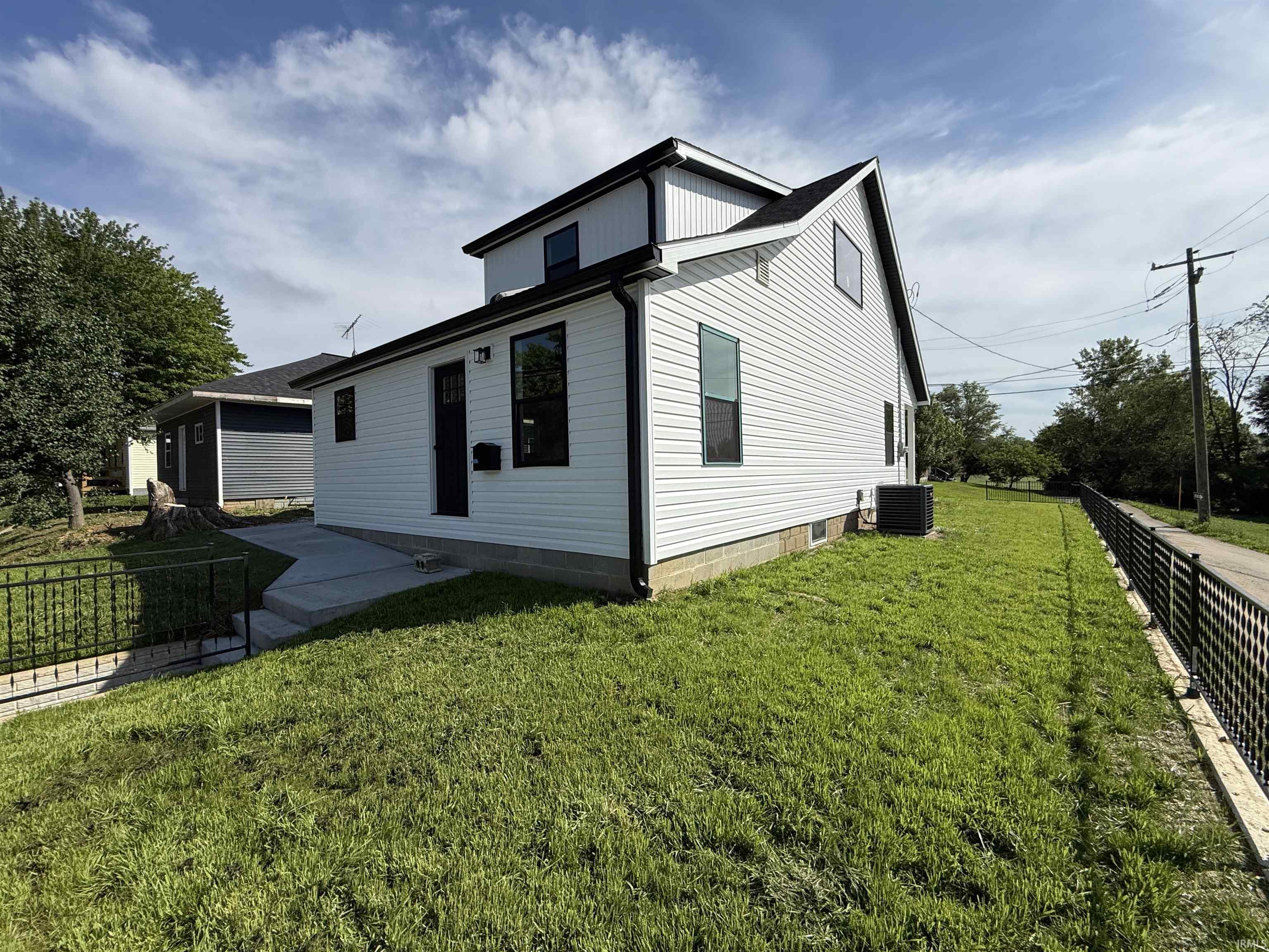 716 S 9th Street Property Photo 1