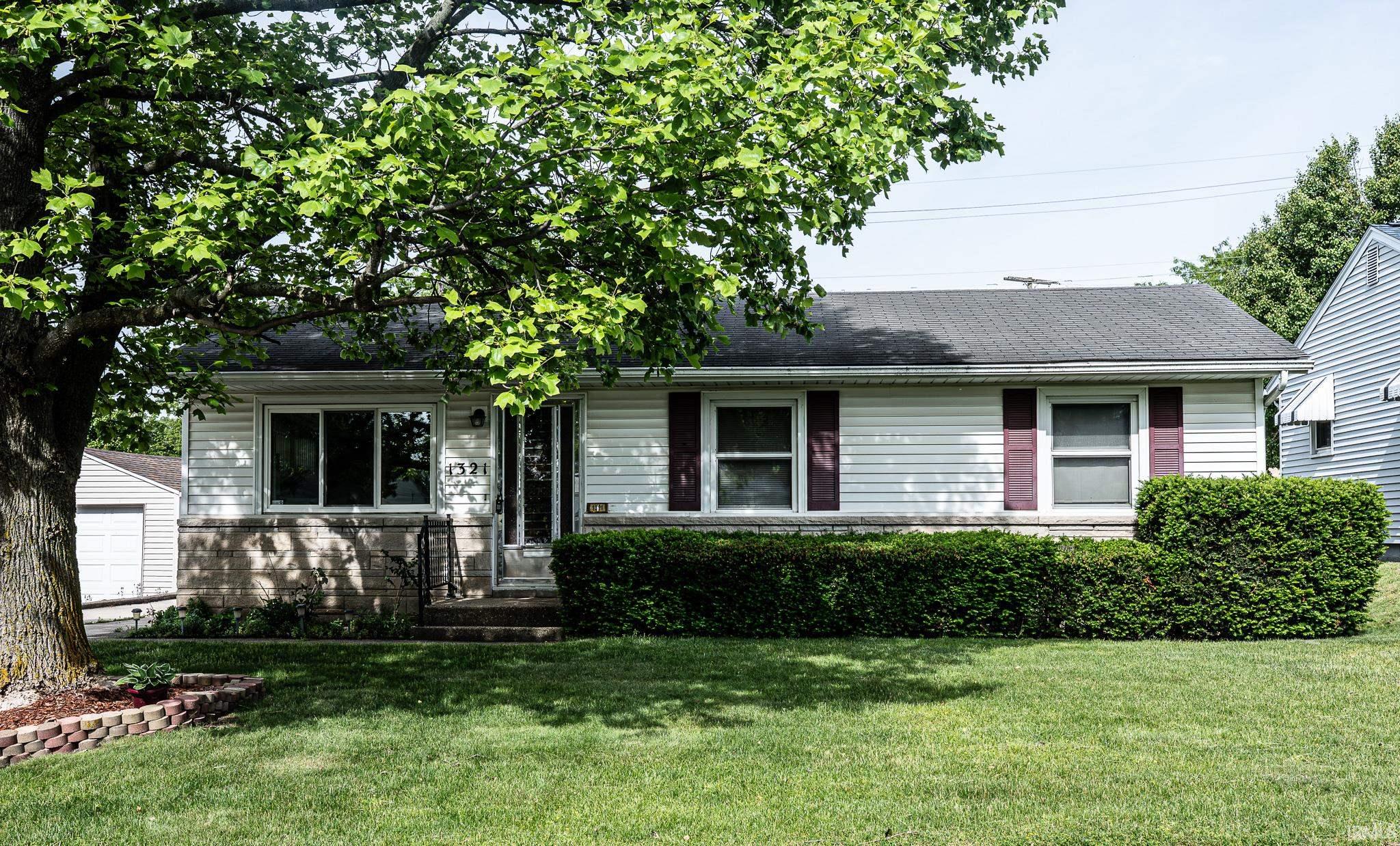 1321 Canterbury Drive
