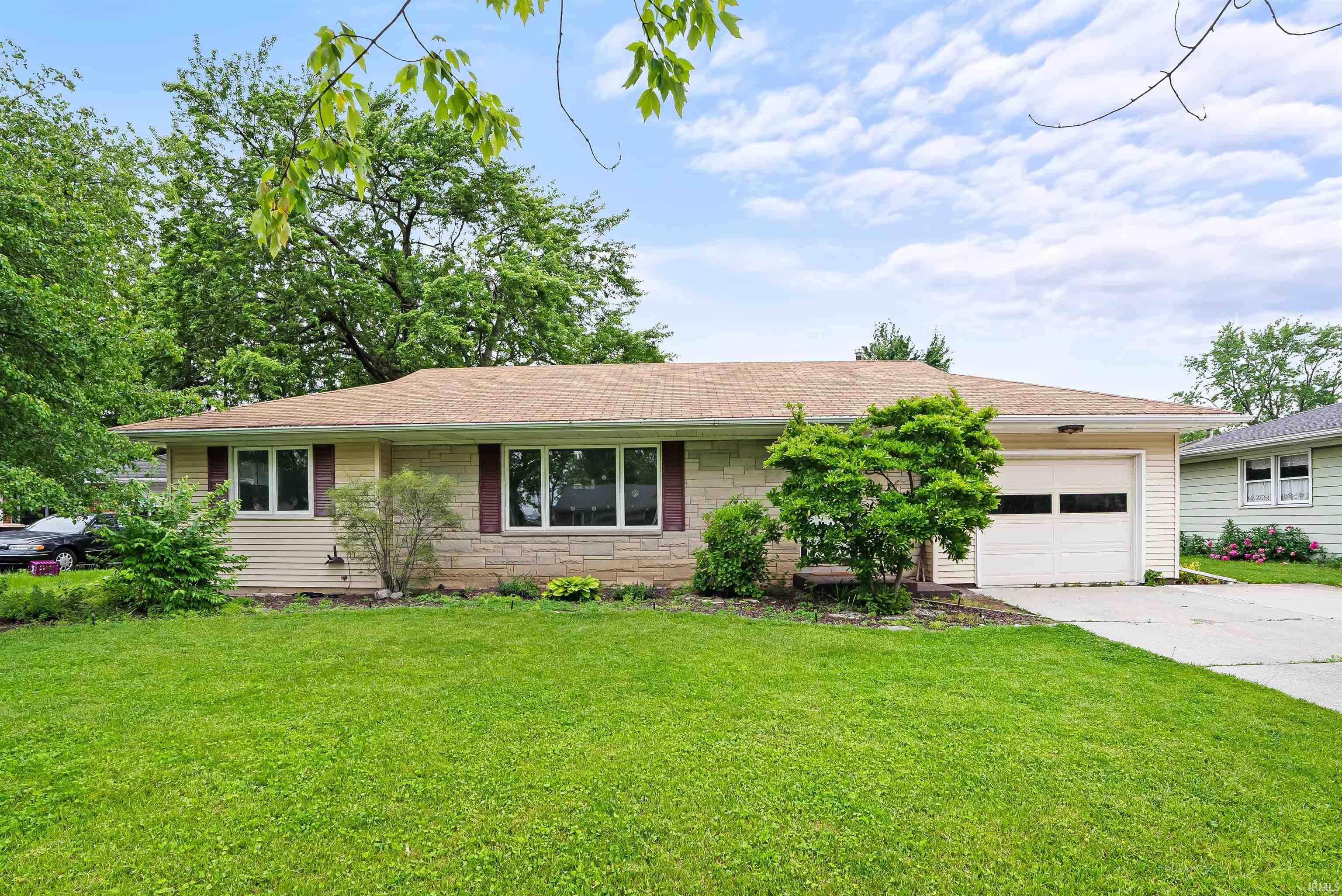2901 Clara Avenue Property Photo 1