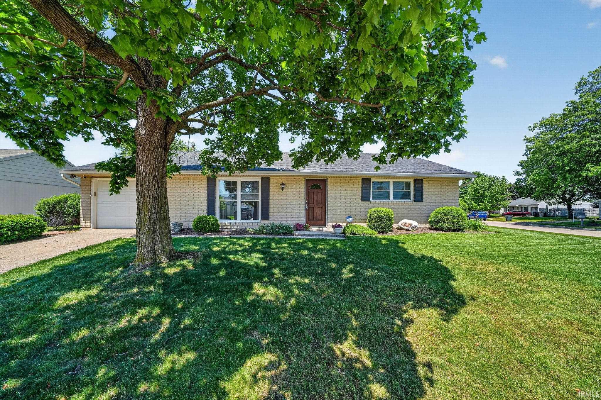 1501 Viking Drive Property Photo 1