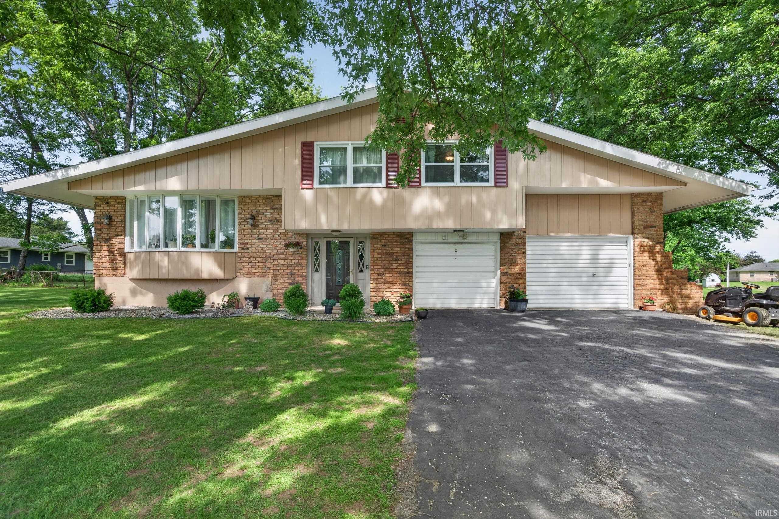 12415 S 950 E Property Photo 1