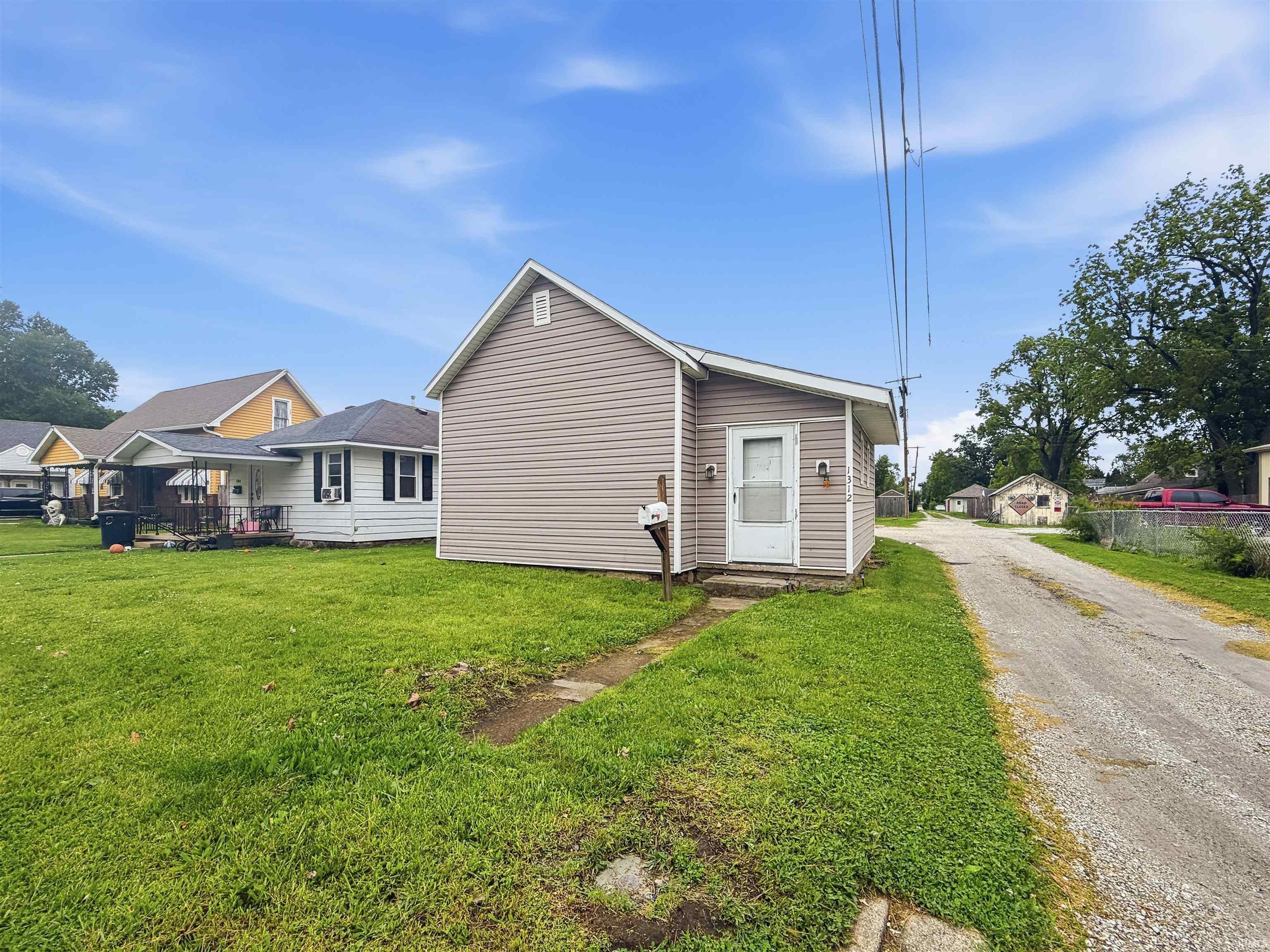1312 N D Street Property Photo 1