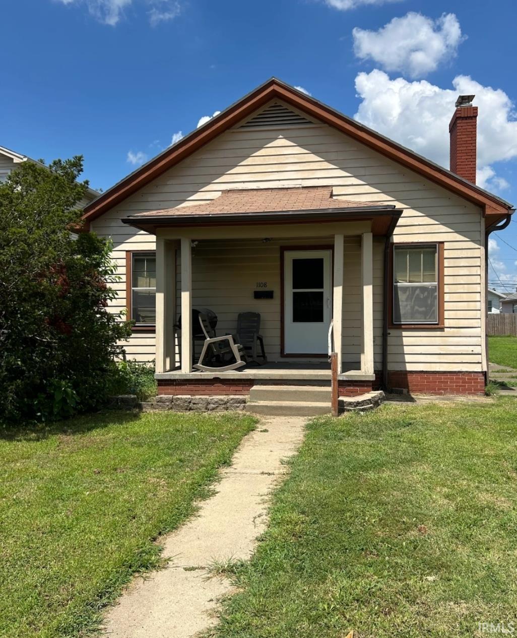 1108 E Gum Street Property Photo 1
