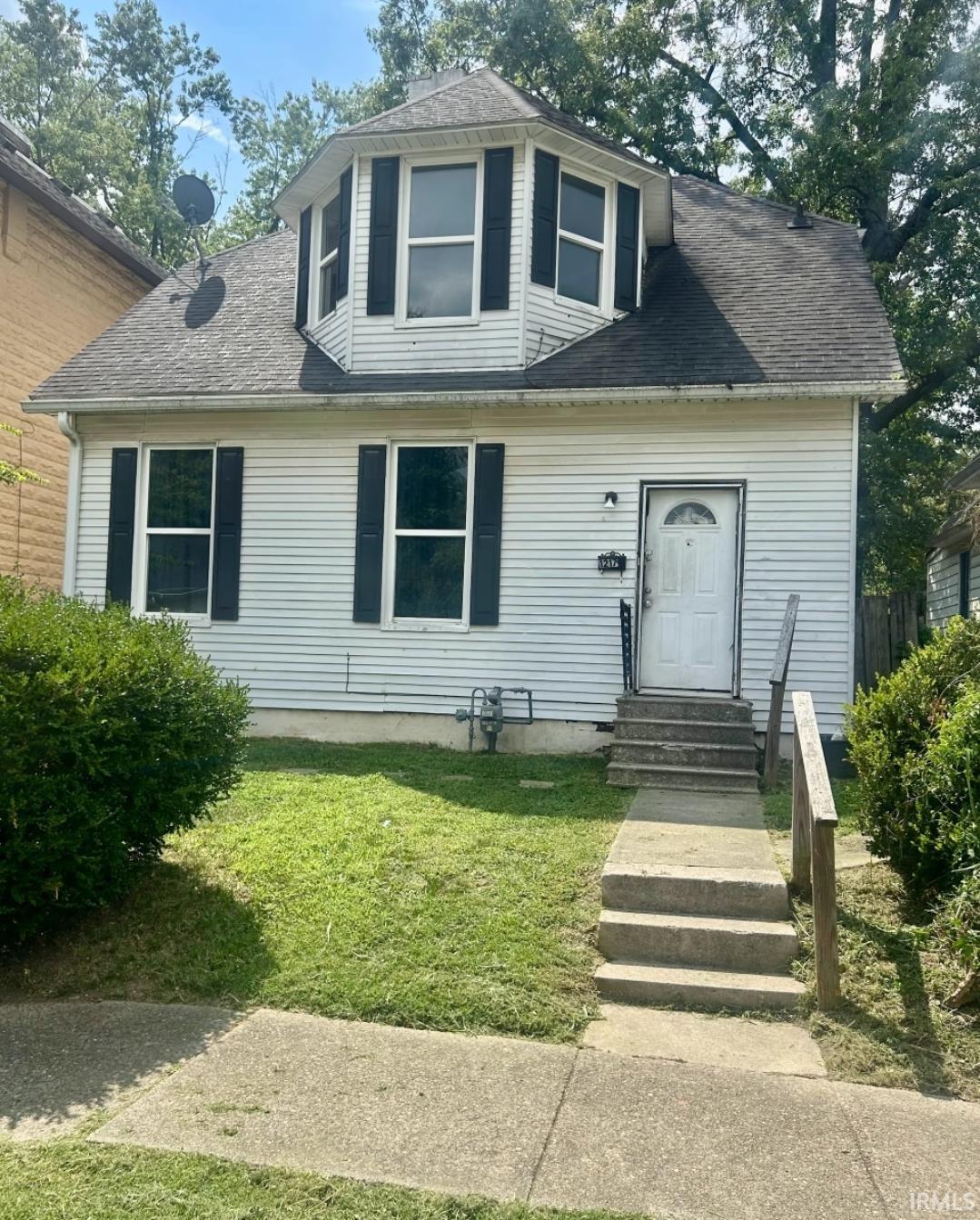 1217 S Linwood Avenue Property Photo 1