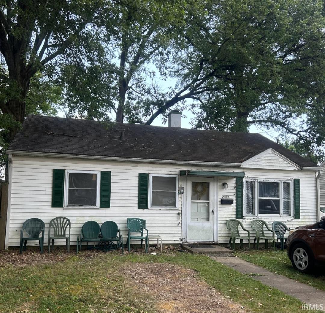 2317 Maplewood Circle Property Photo 1