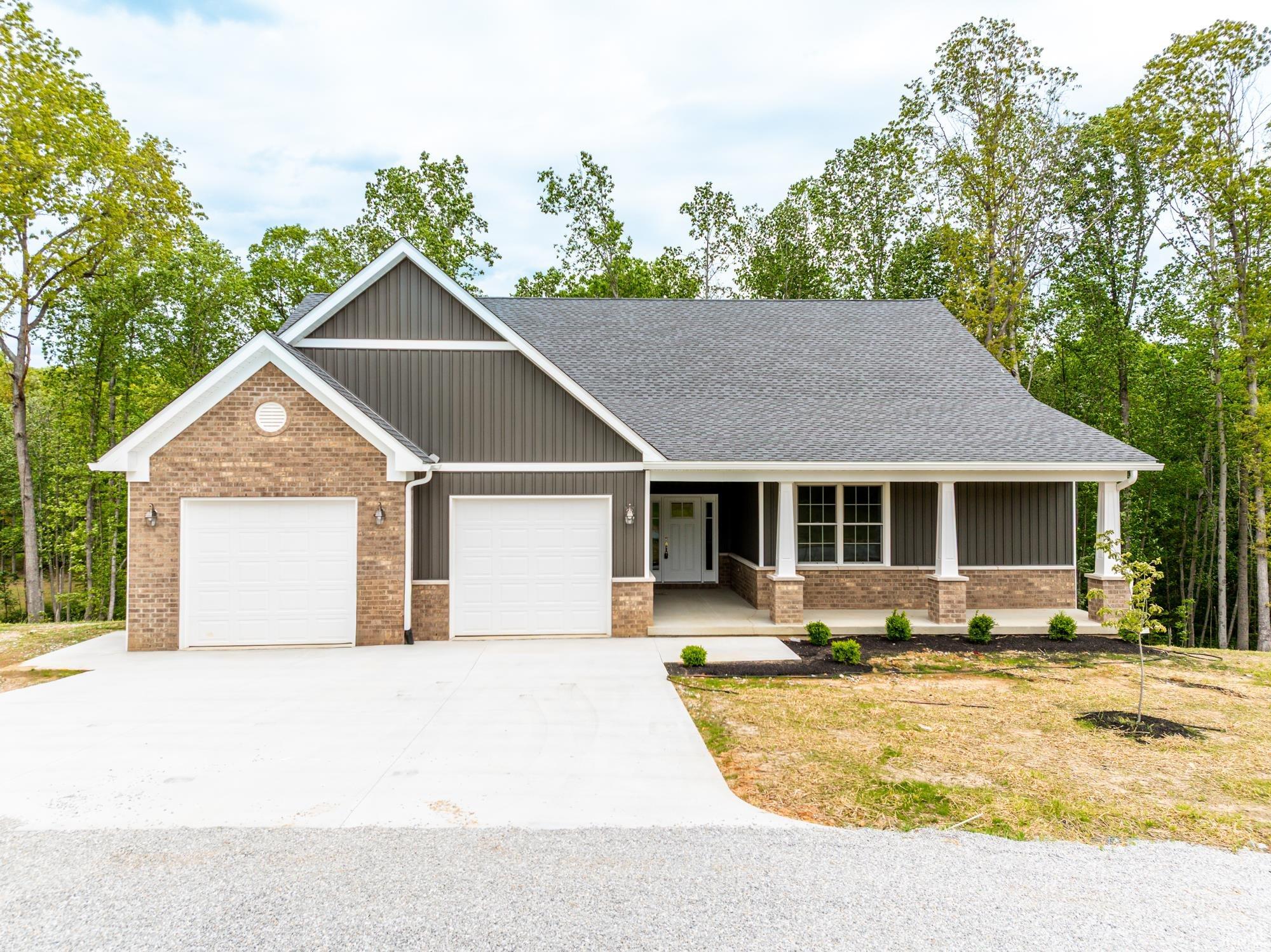 17 Red Oak Drive Property Photo 1