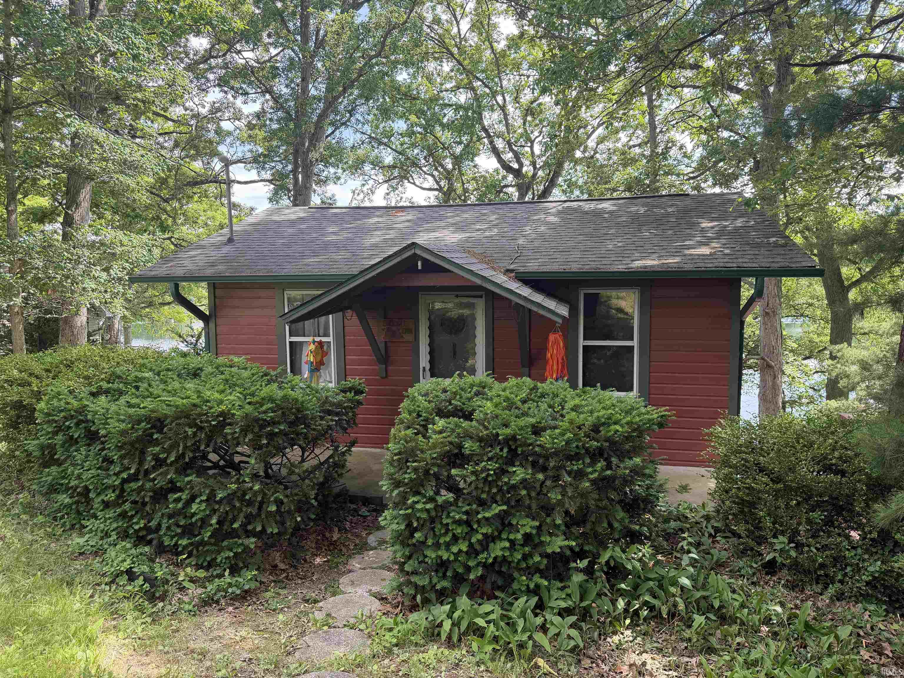 15251 12th Road Property Photo 1