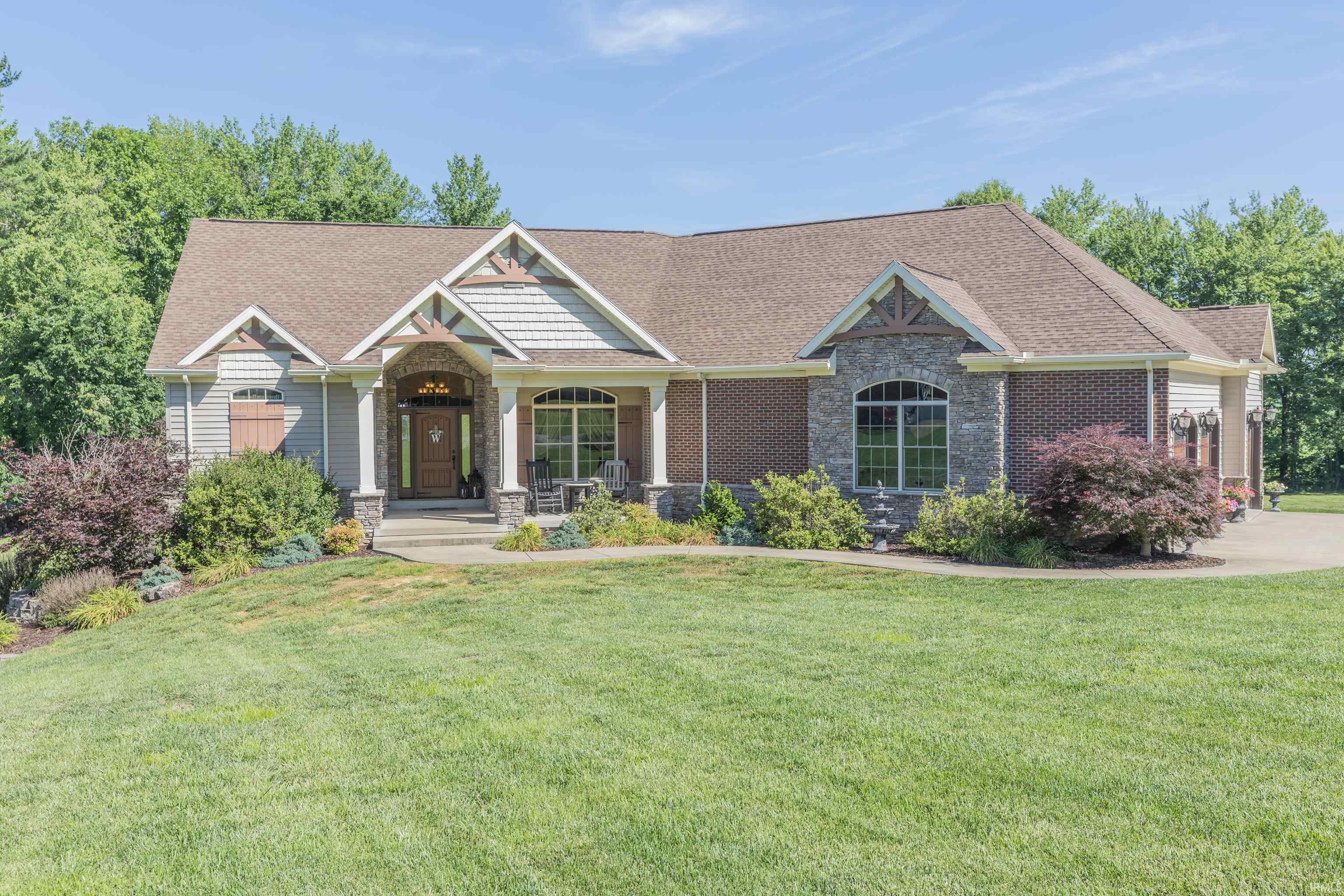 2575 Woodstone Lane Property Photo 1