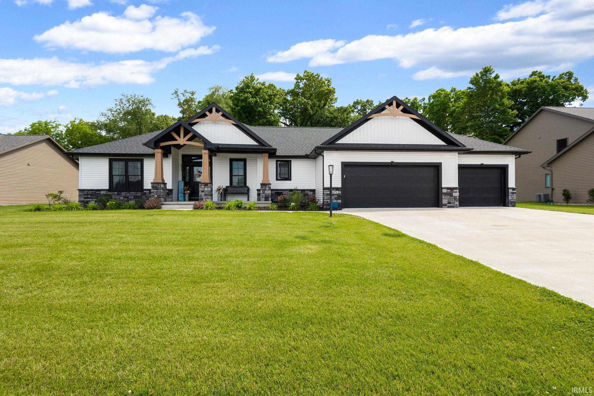 28878 Bernice Drive Property Photo 1