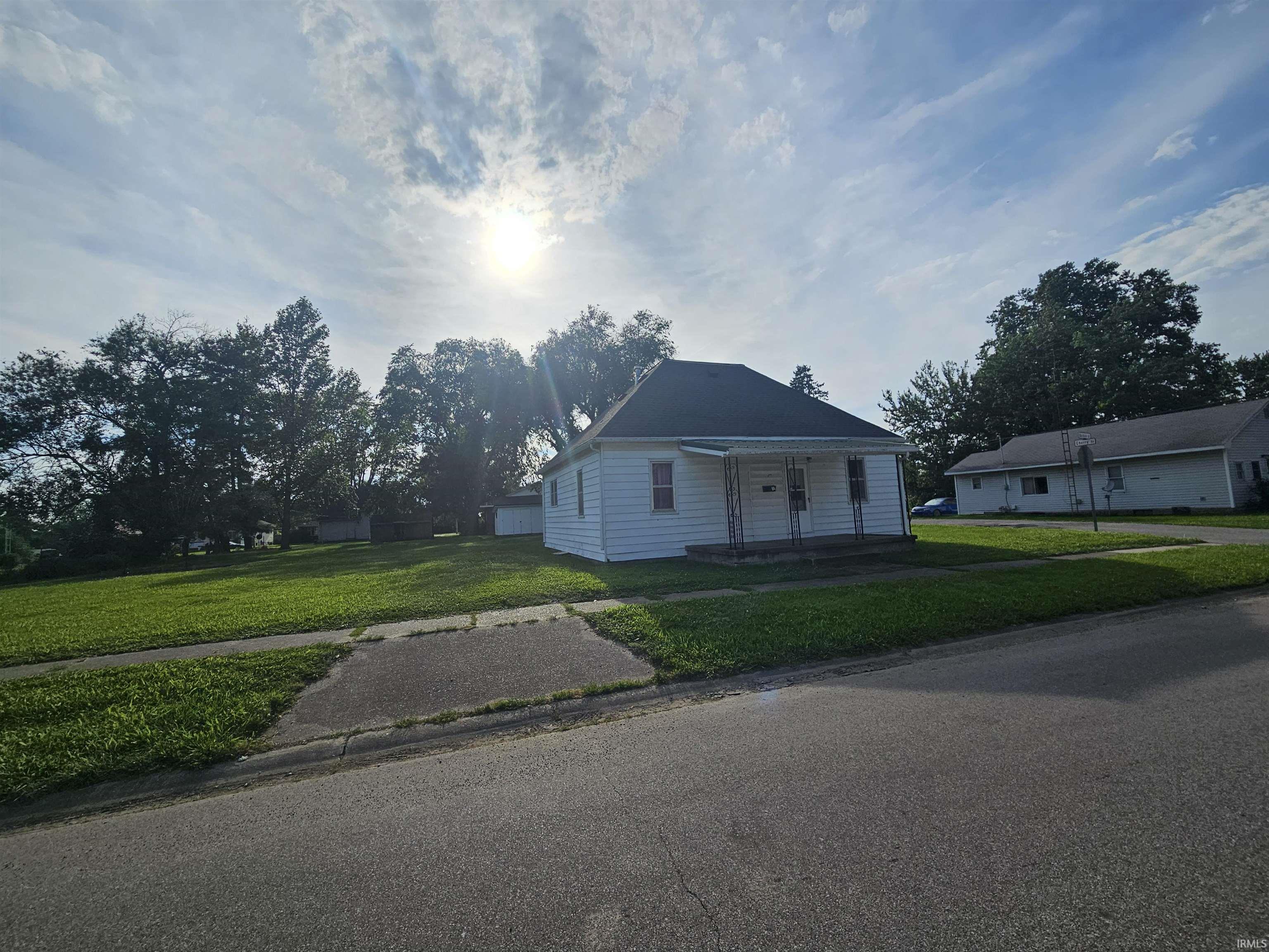 702 S Durbin Street Property Photo 1