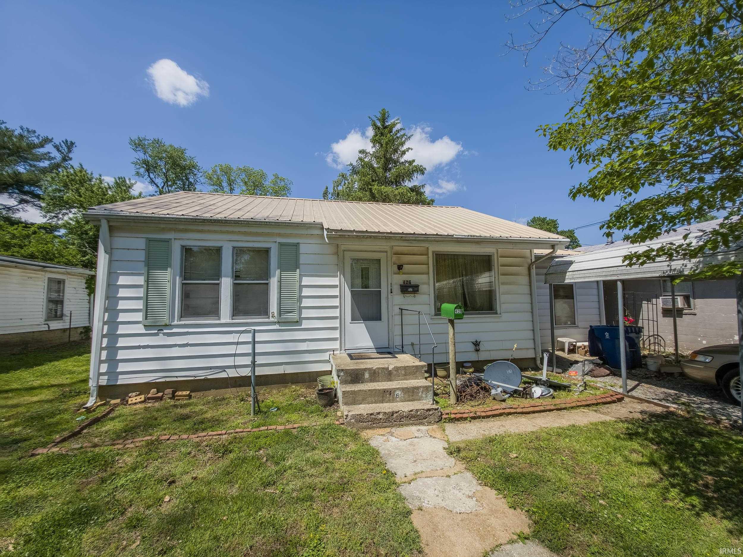 426 E 7th Street Property Photo 1