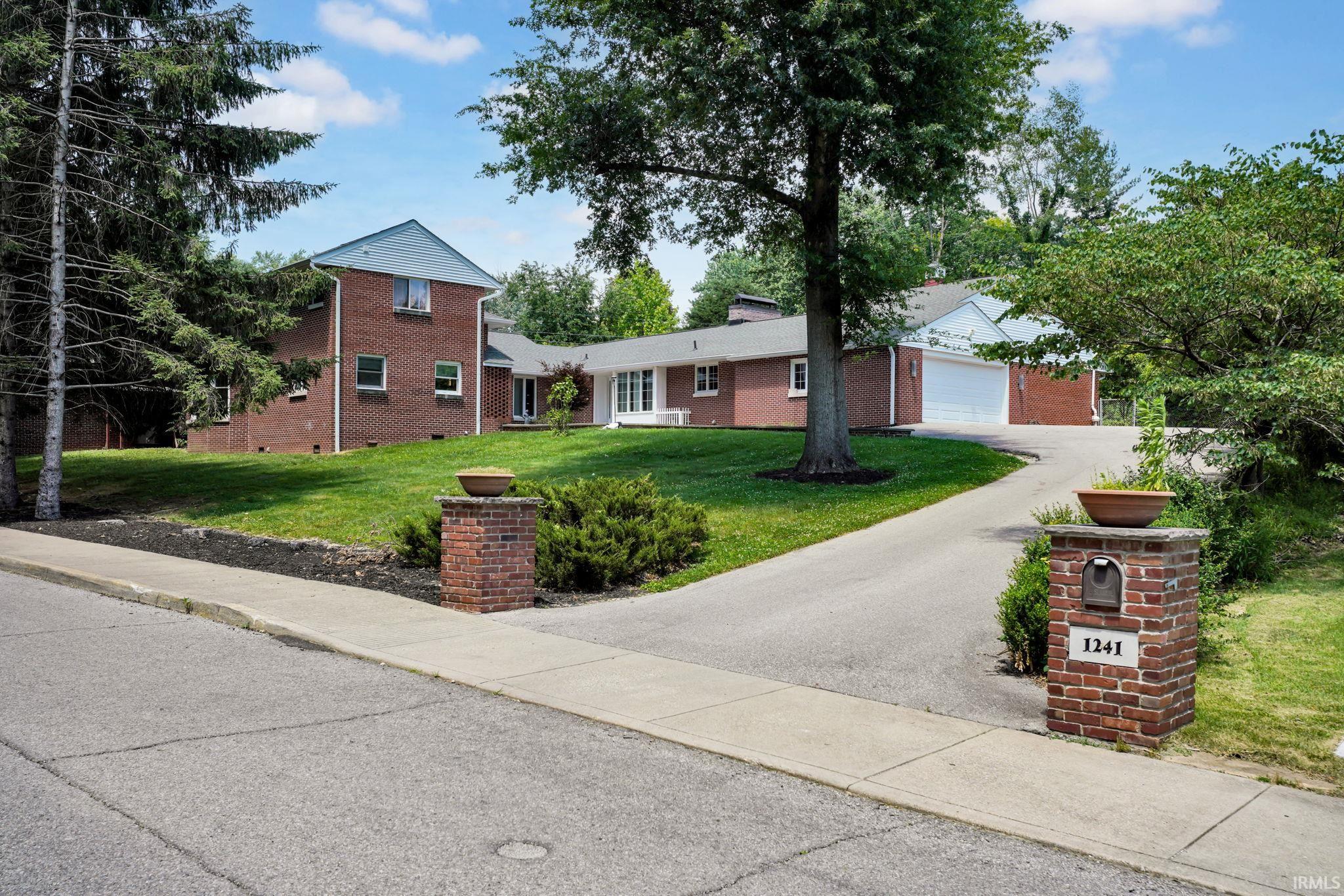 1241 S Winfield Road