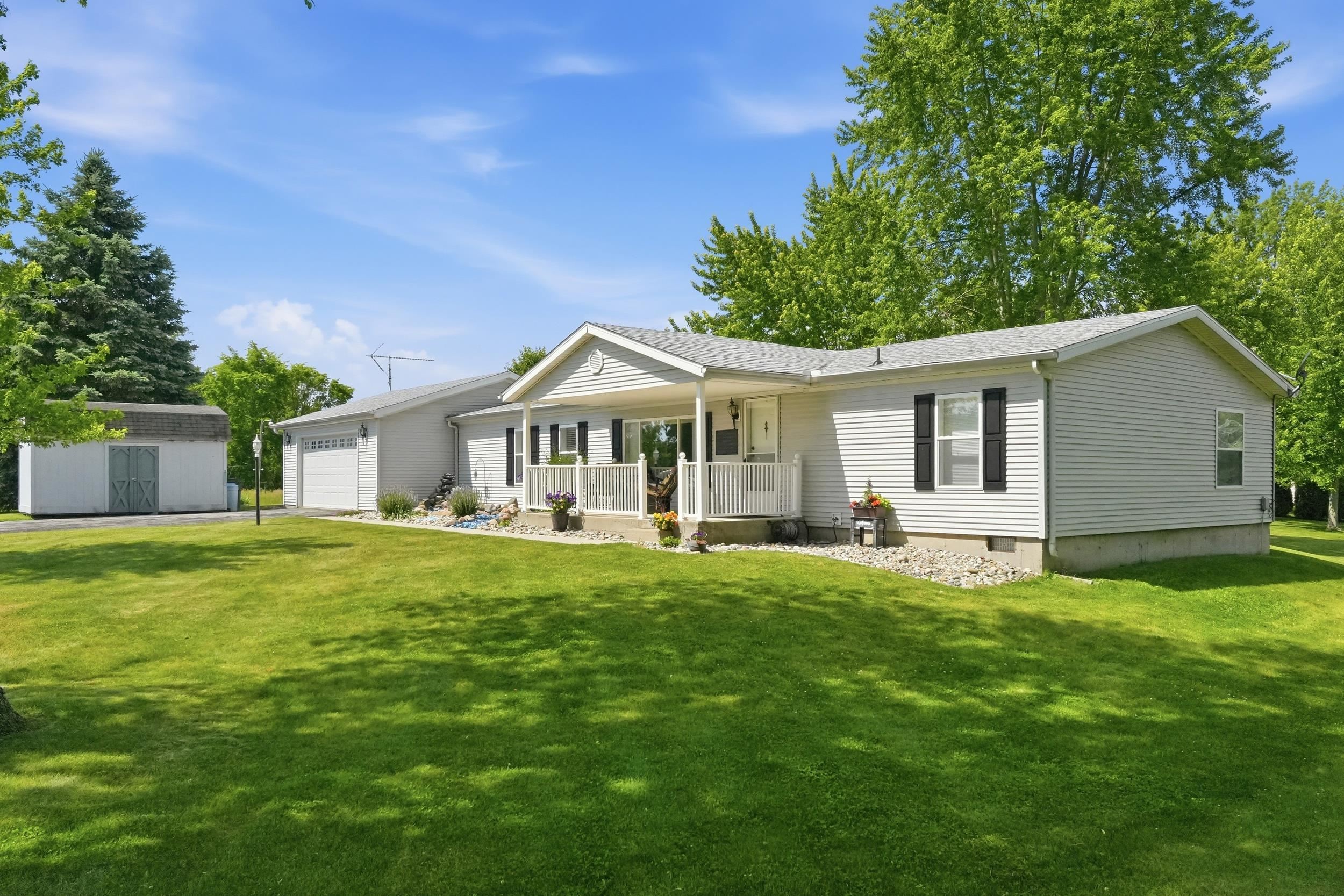 4990 S 900 E Property Photo 1