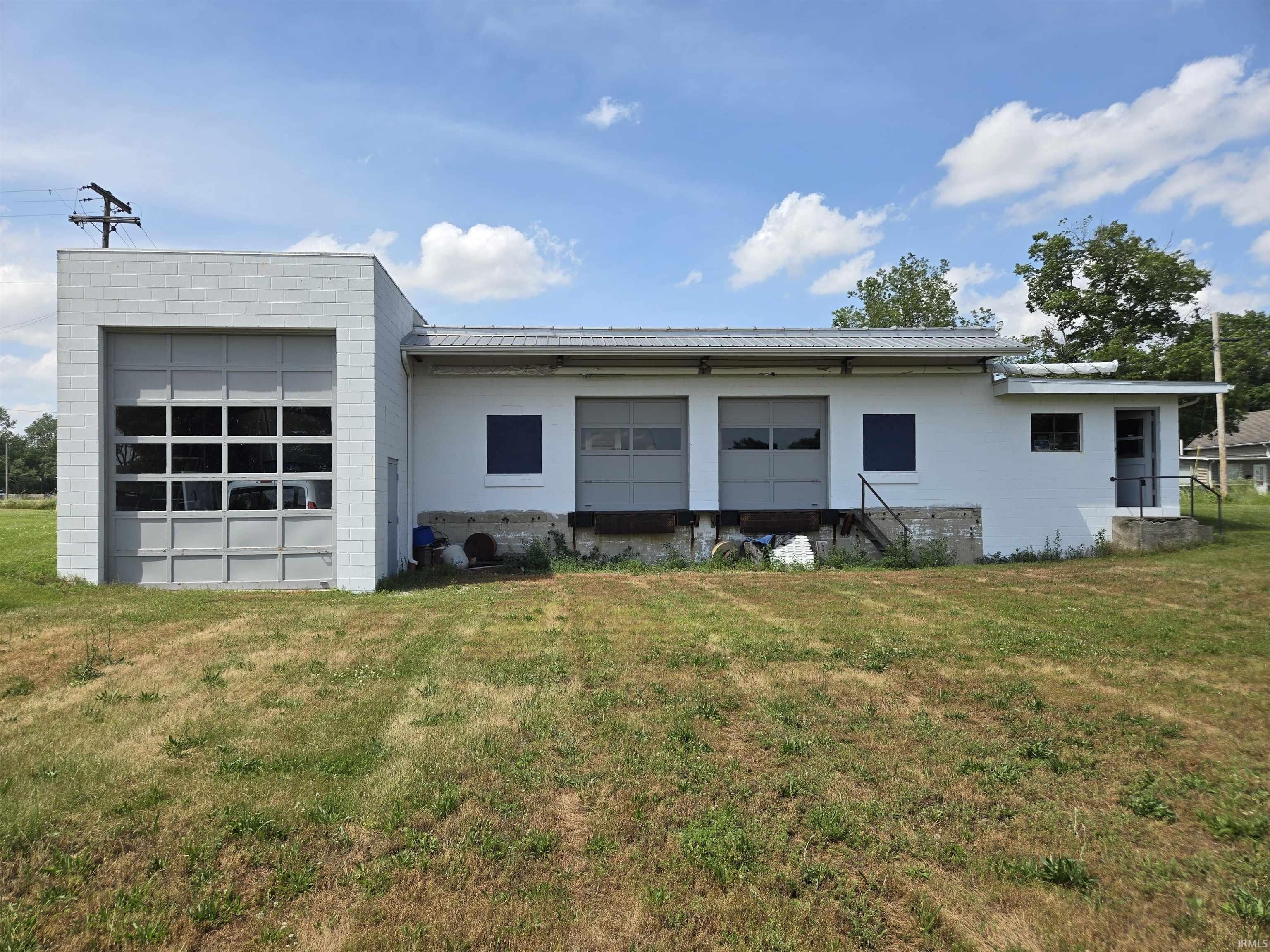 611 W 4th Street Property Photo 1
