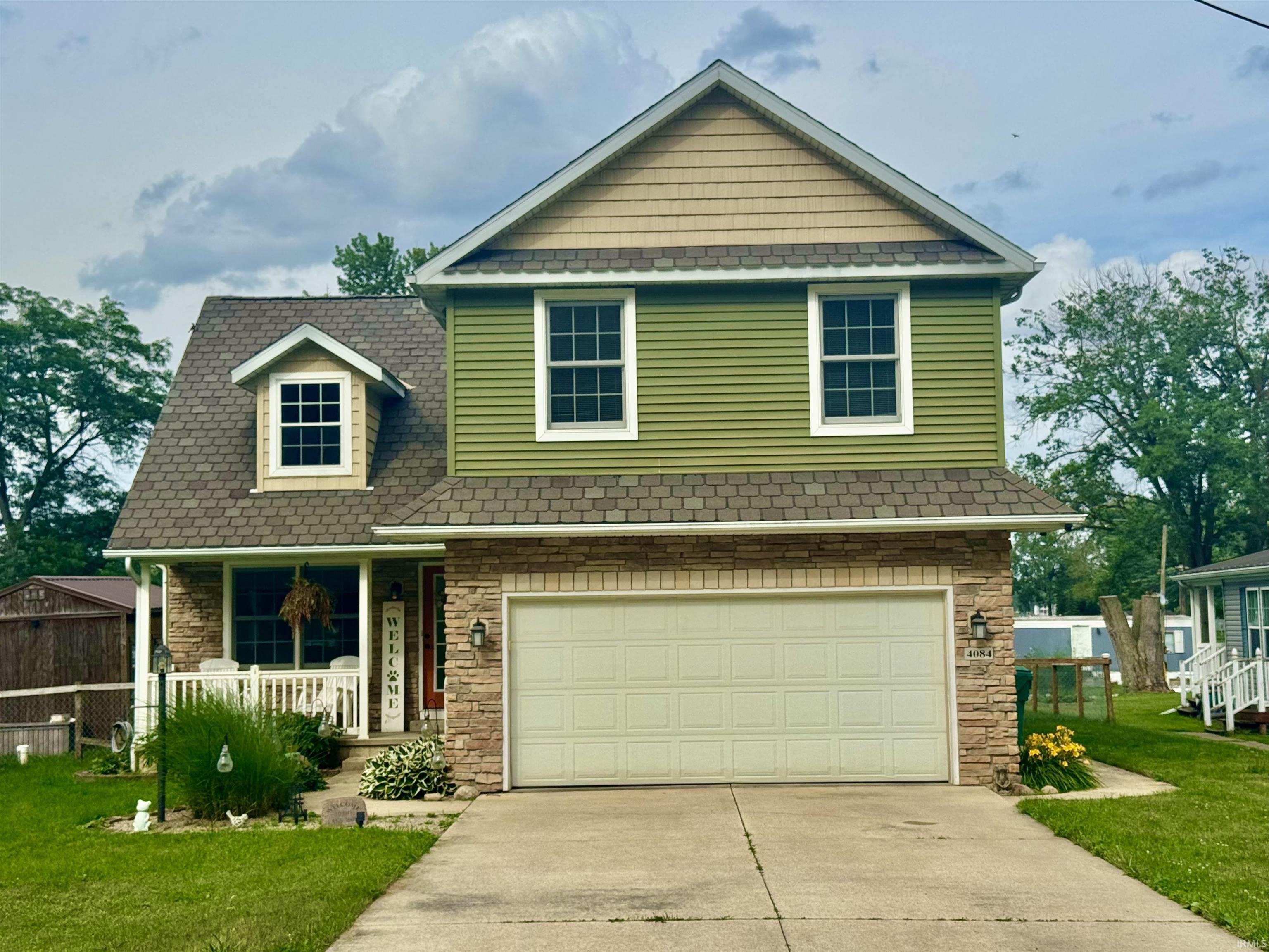 4084 W Shore Drive Property Photo 1