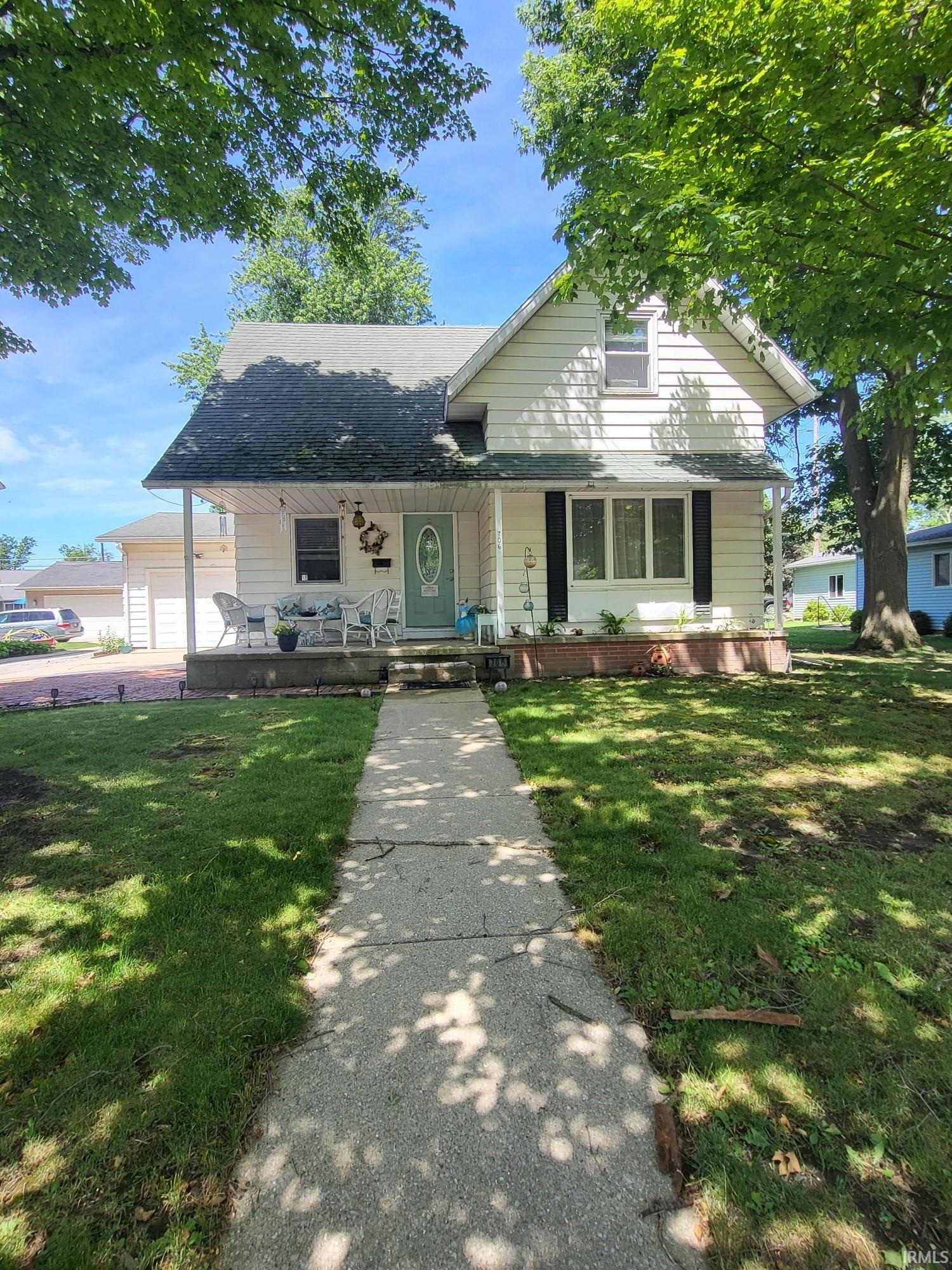 706 S Main Street Property Photo 1