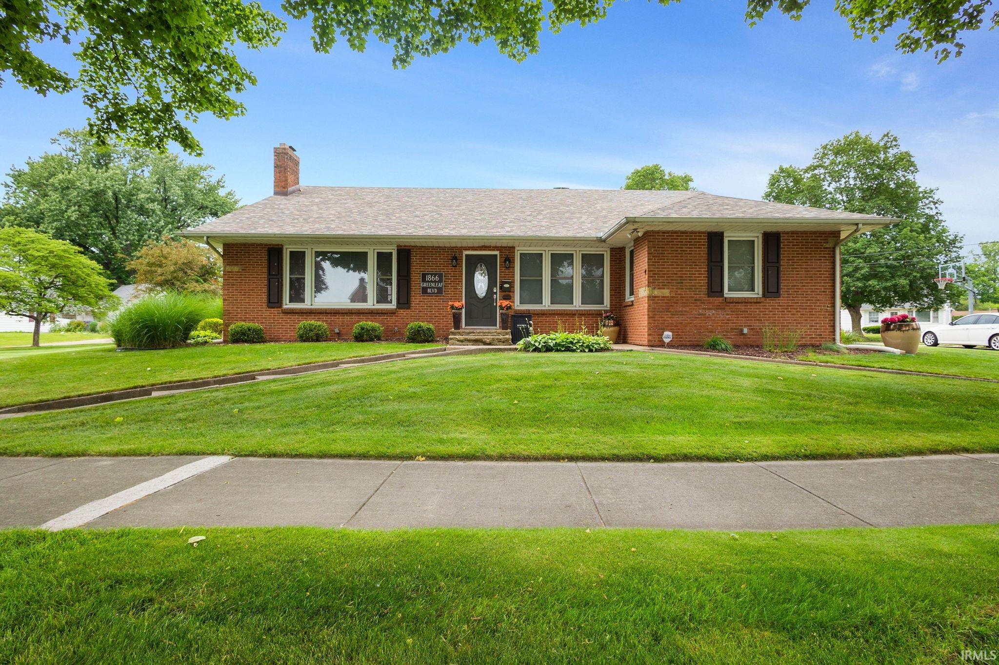 1866 Greenleaf Boulevard
