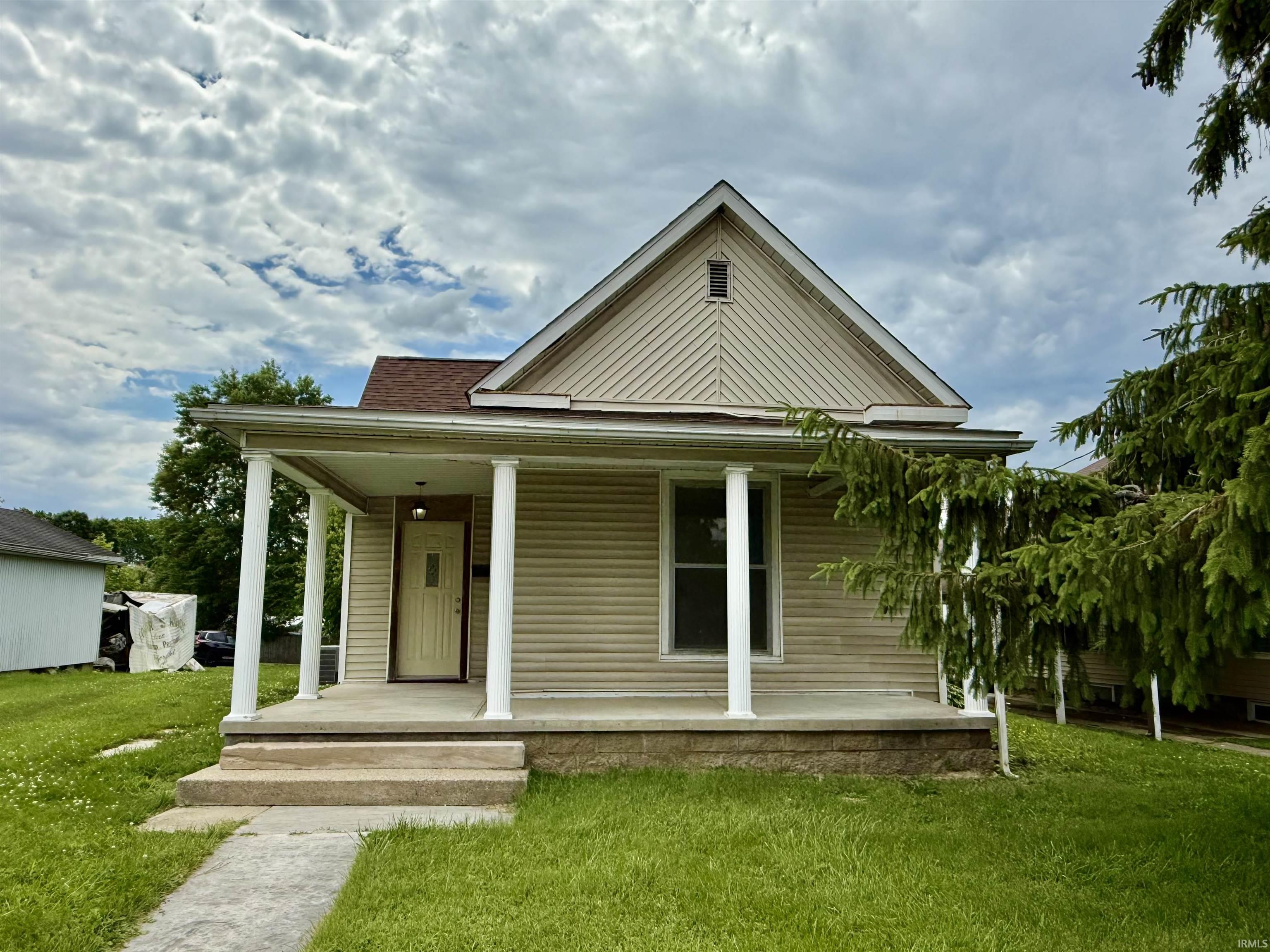 921 Lincoln Avenue Property Photo 1