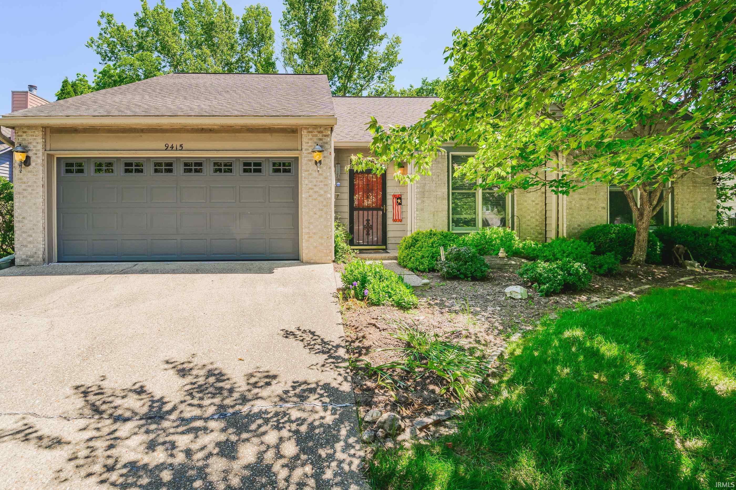 9415 S Harbour Pointe Drive Property Photo 1