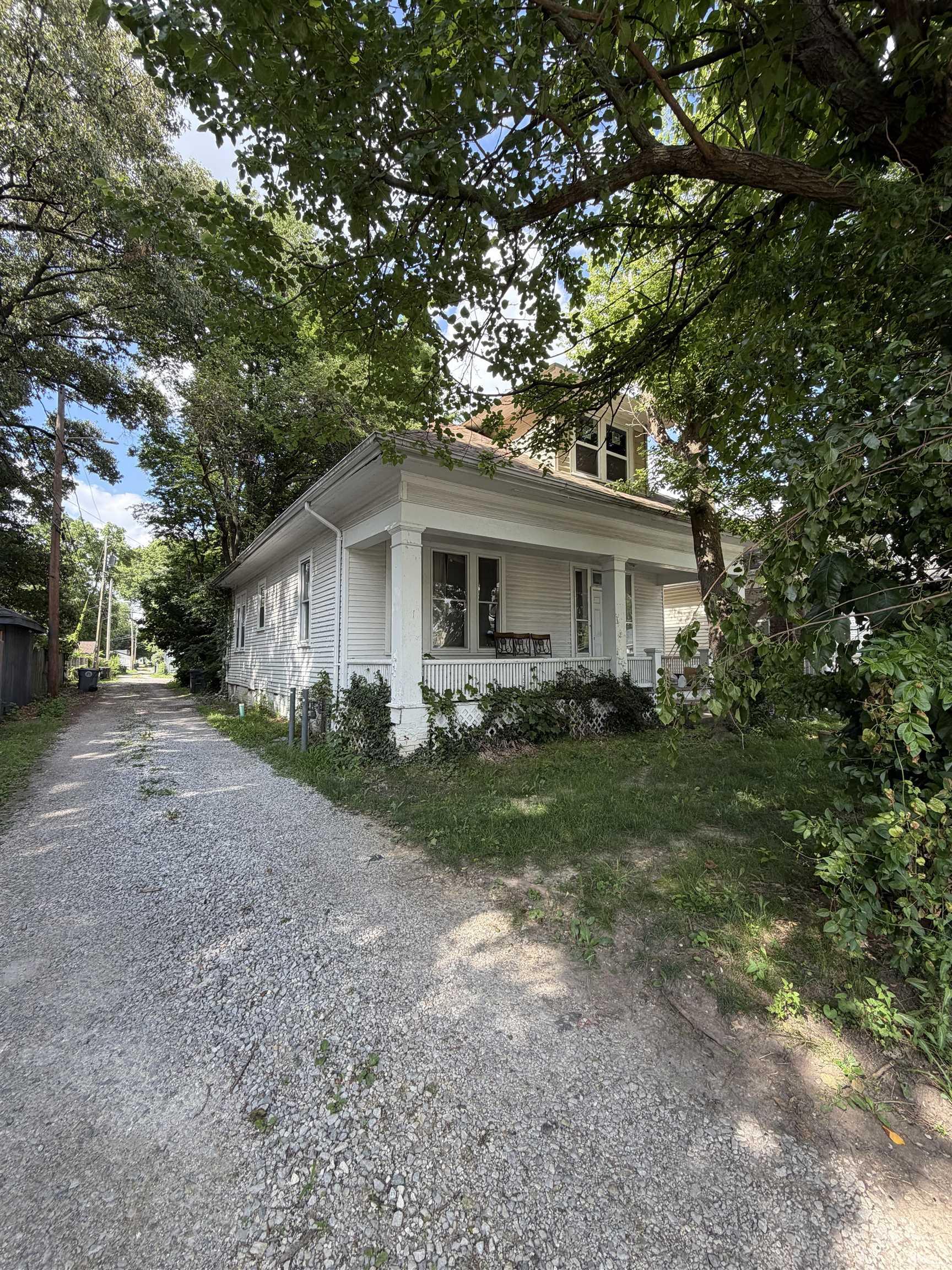 710 Waggoner Avenue Property Photo 1