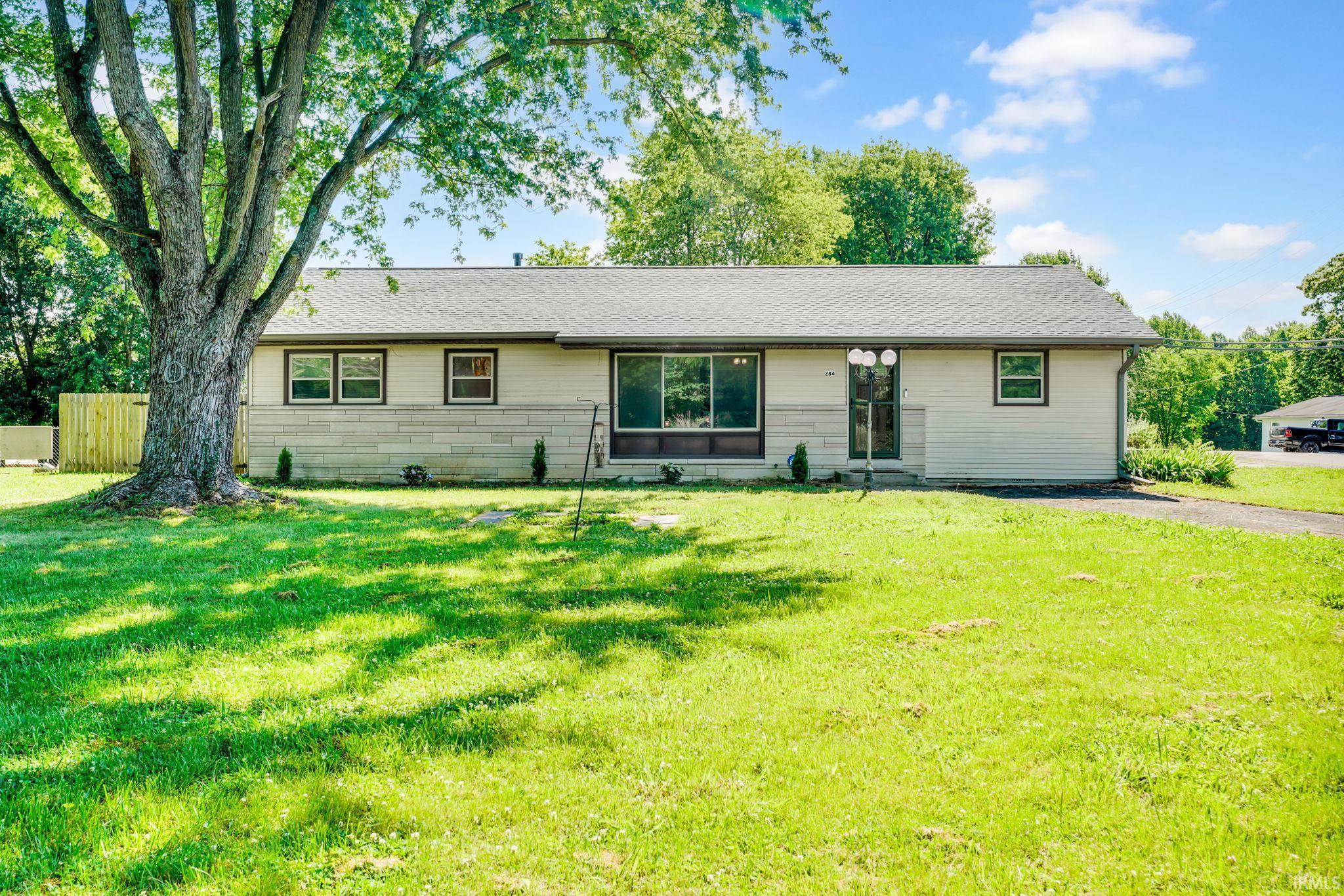 284 Old State Road 37 N Property Photo 1