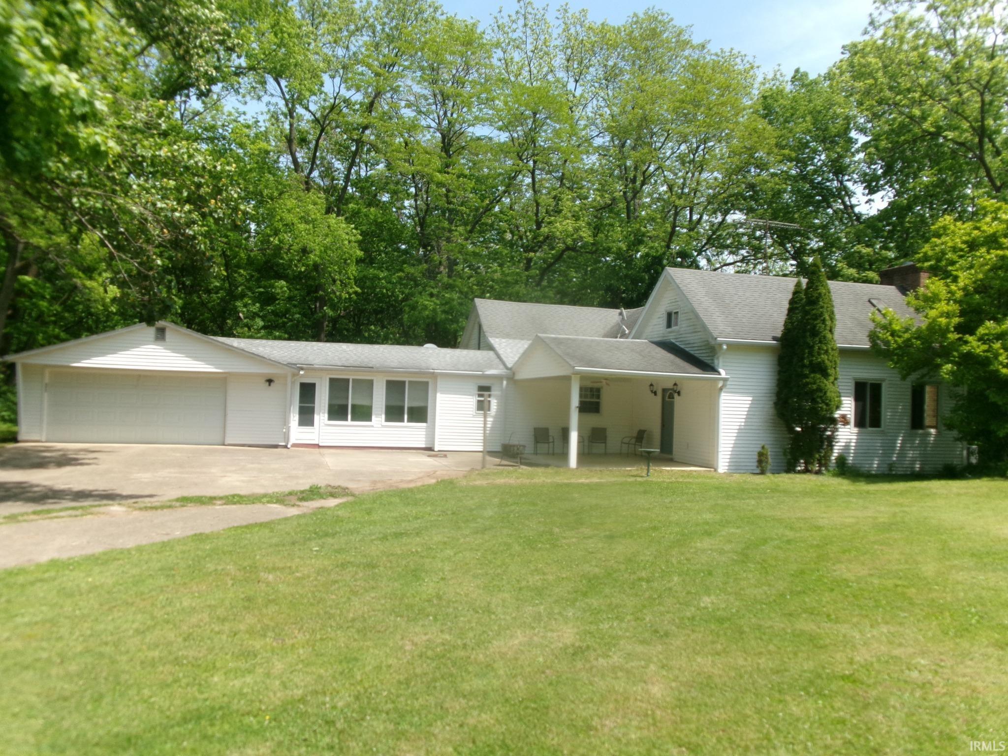 8362 S State Road 263 Road Property Photo 1