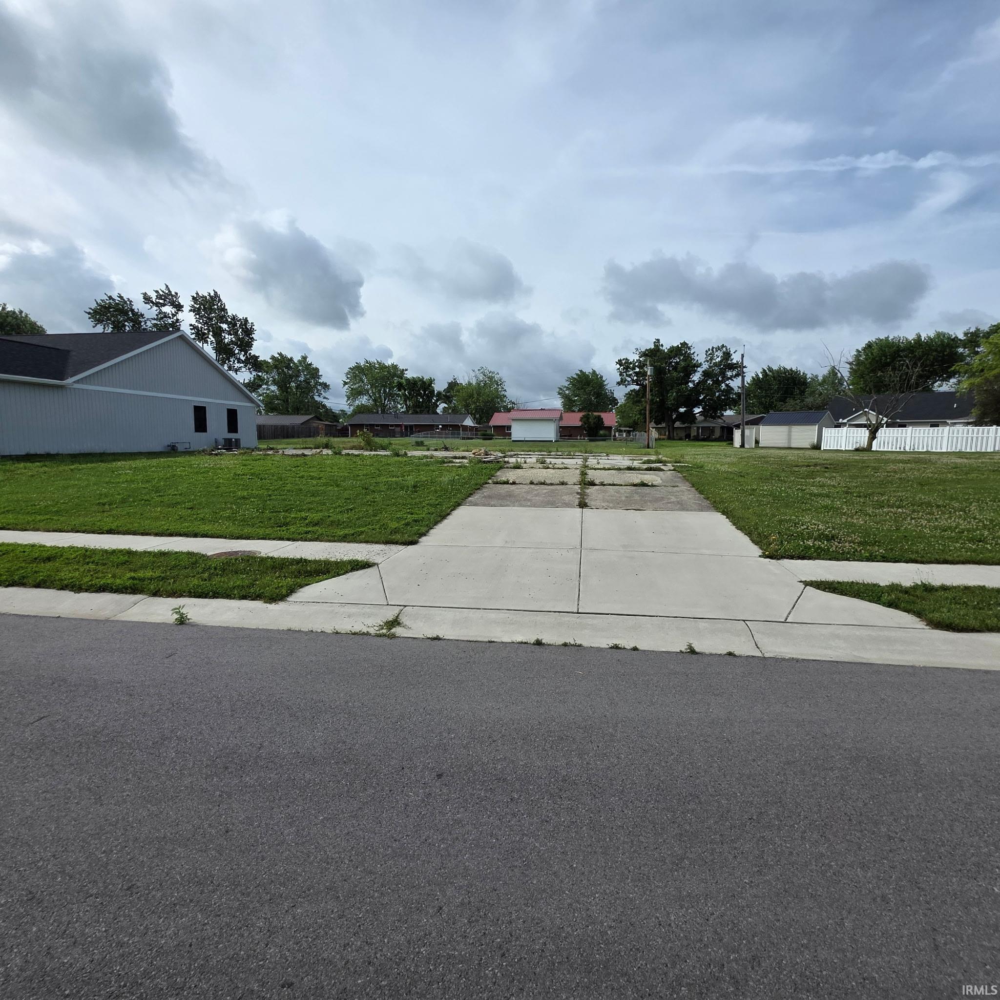701 Englewood Drive Property Photo 1