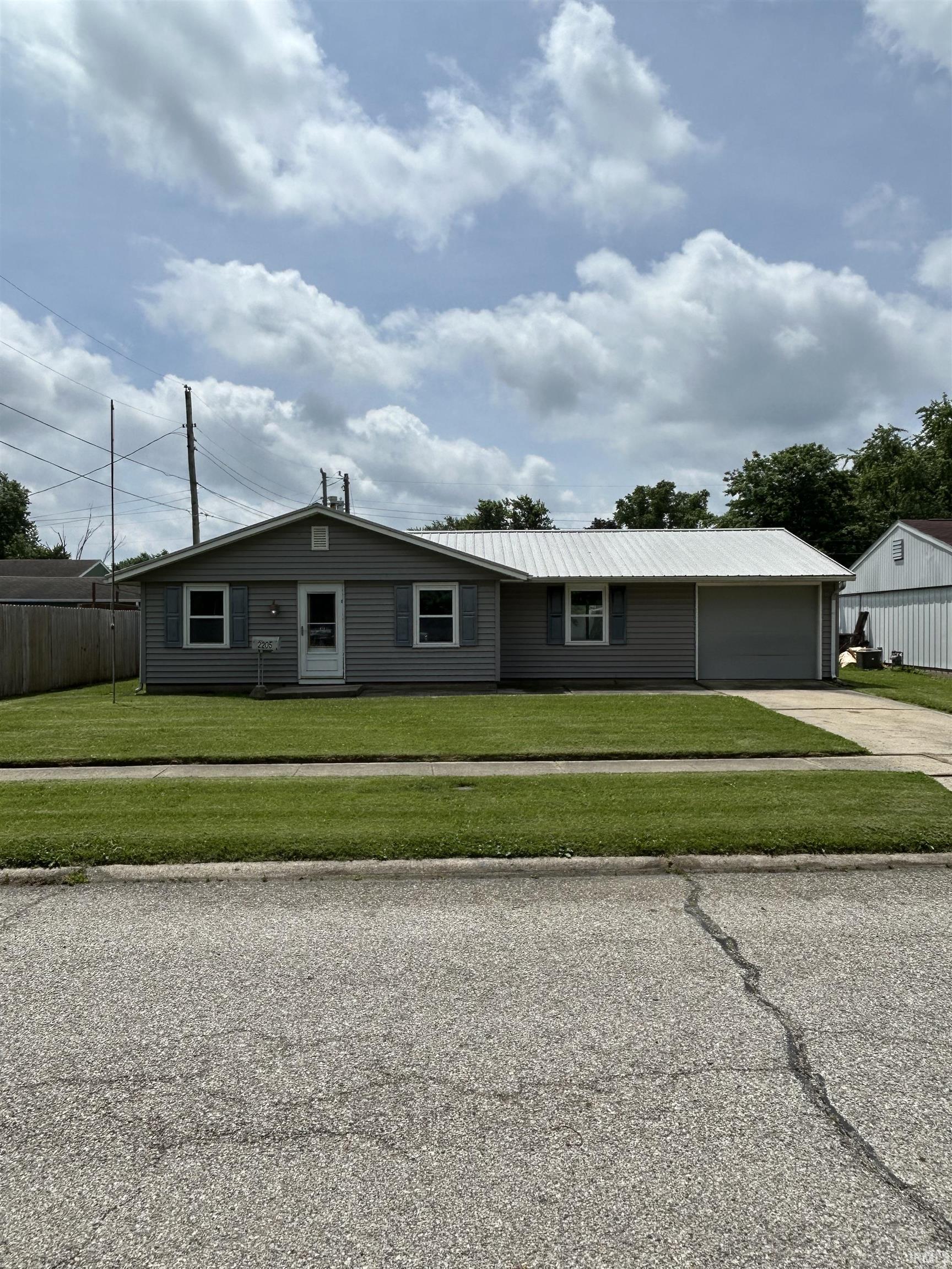 2205 Osceola Drive Property Photo 1