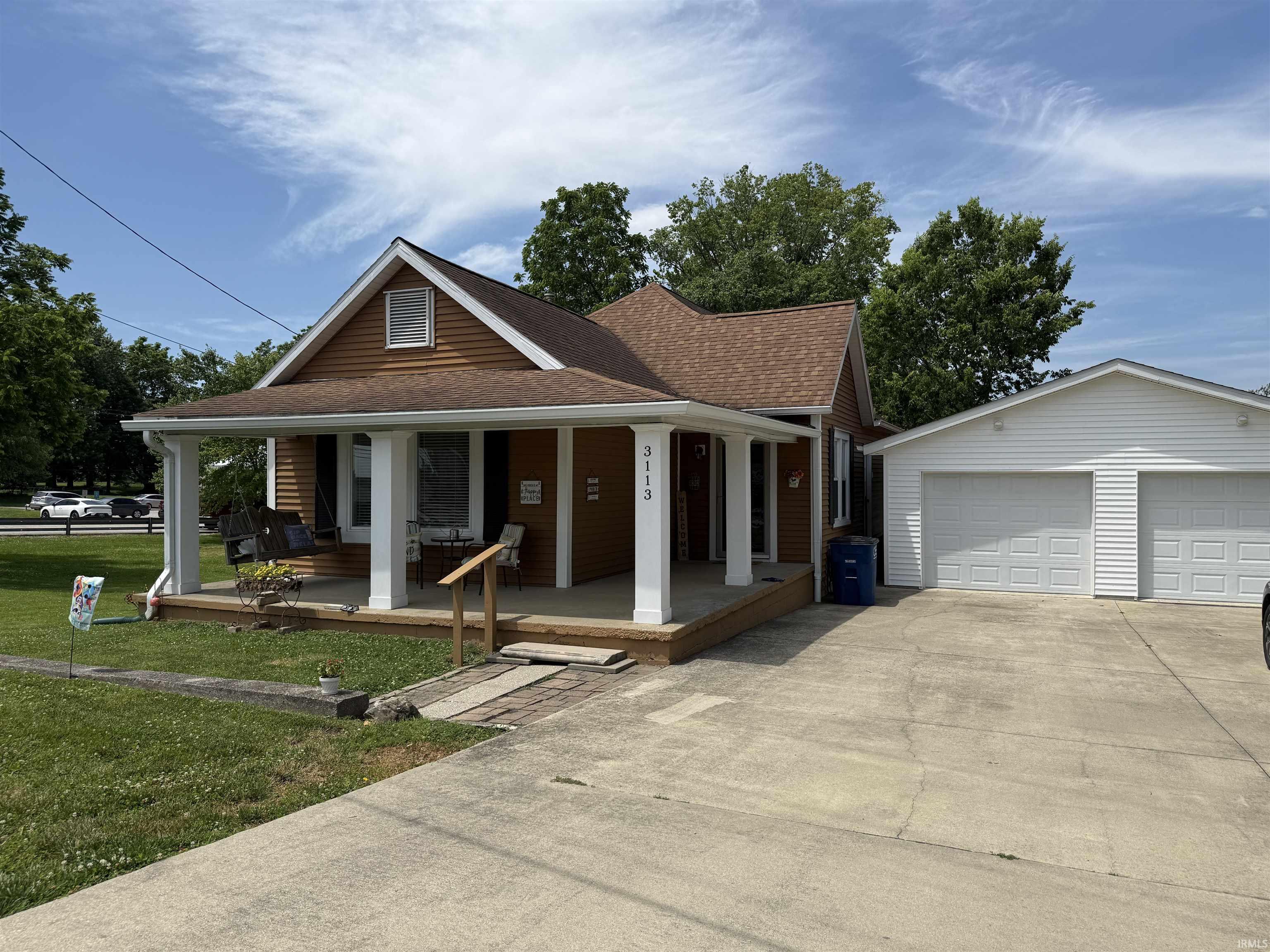 3113 Washington Ave Property Photo 1