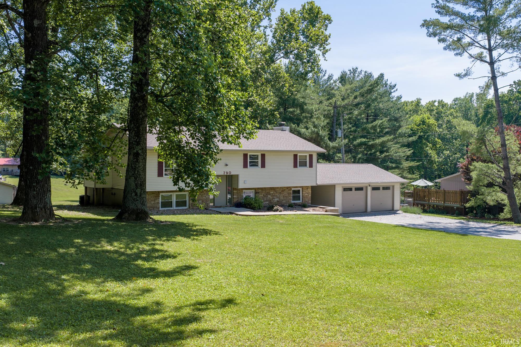 790 E Dillman Road Property Photo 1