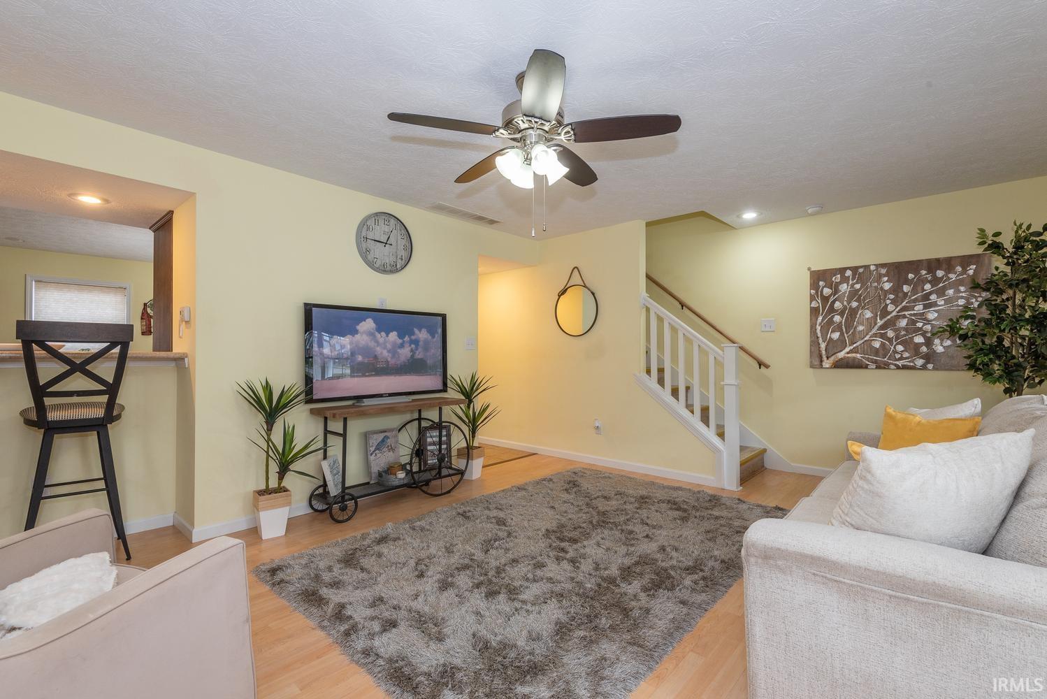 2571 S Flat Rock Road Property Photo 1