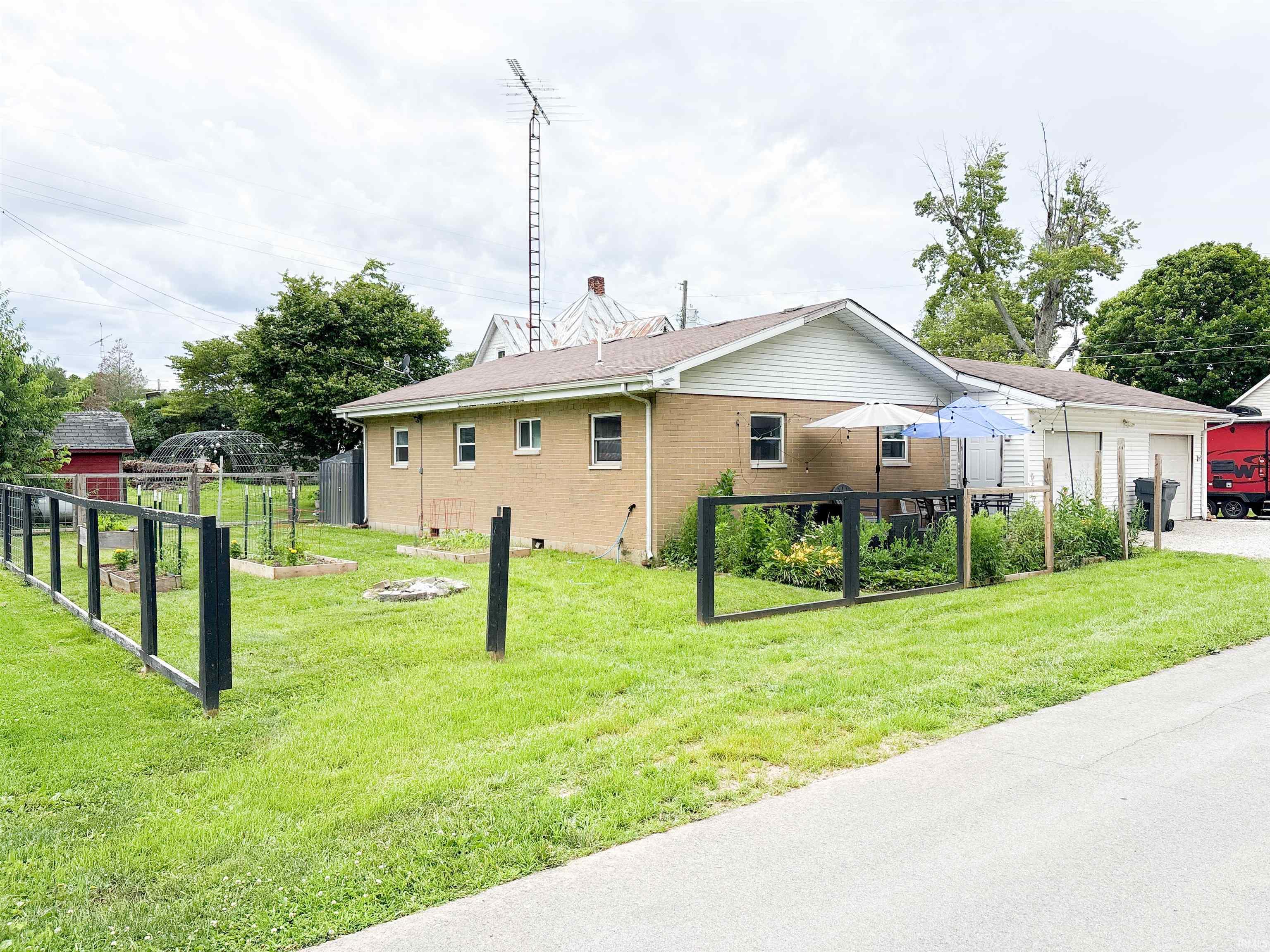 79 Vine Street Property Photo 1