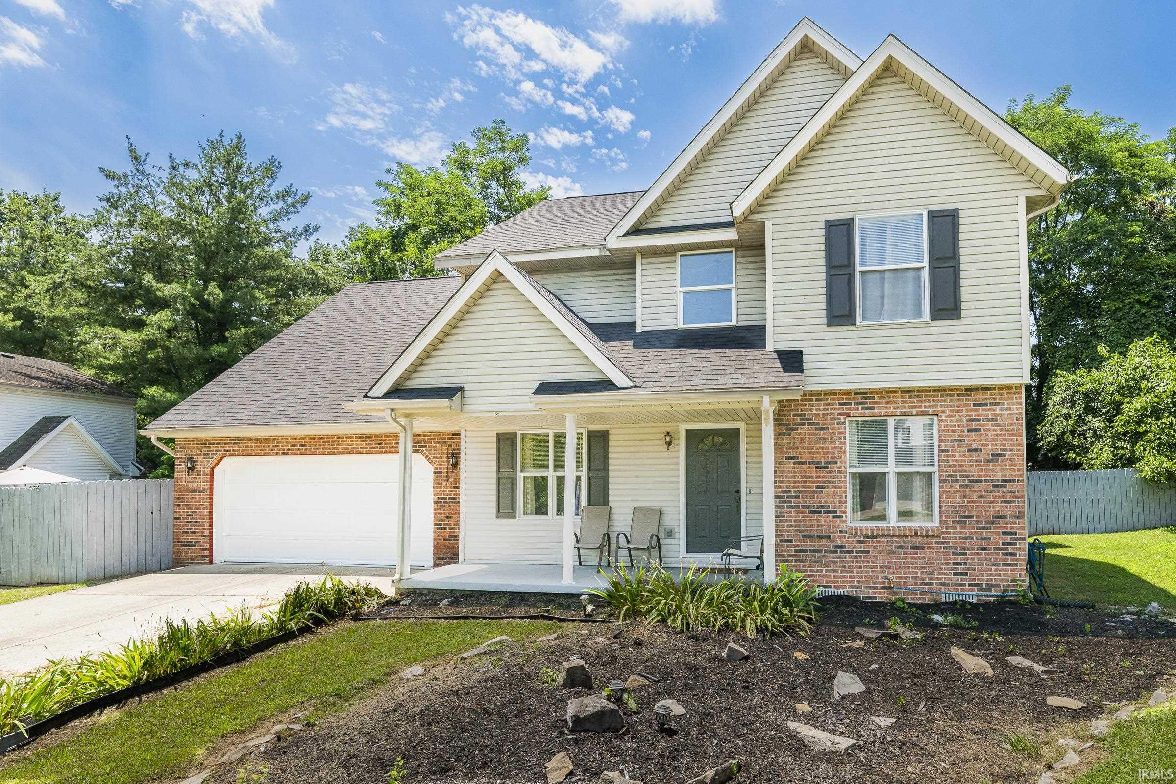 1005 E Erin Court