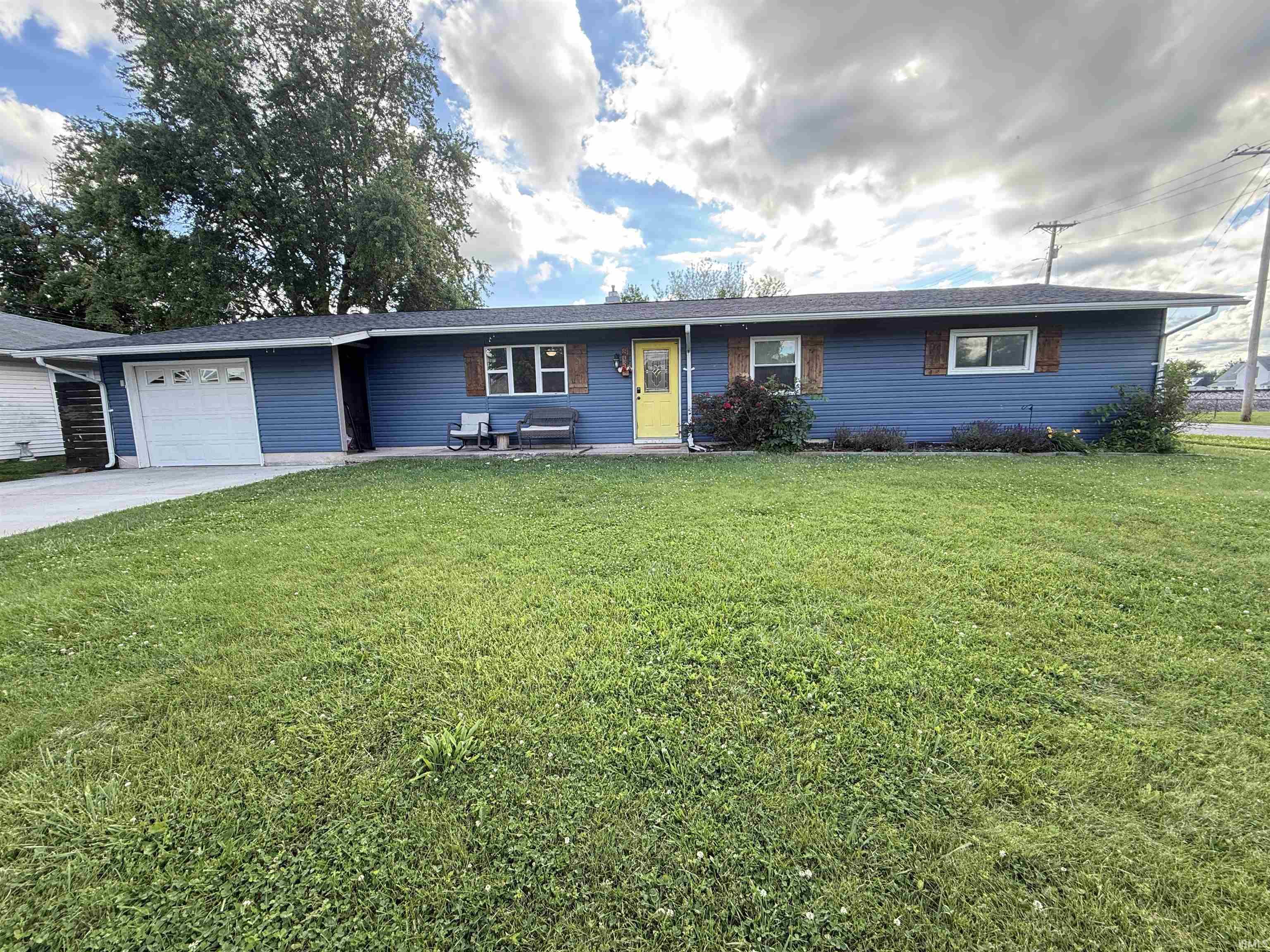 803 S South St Property Photo 1