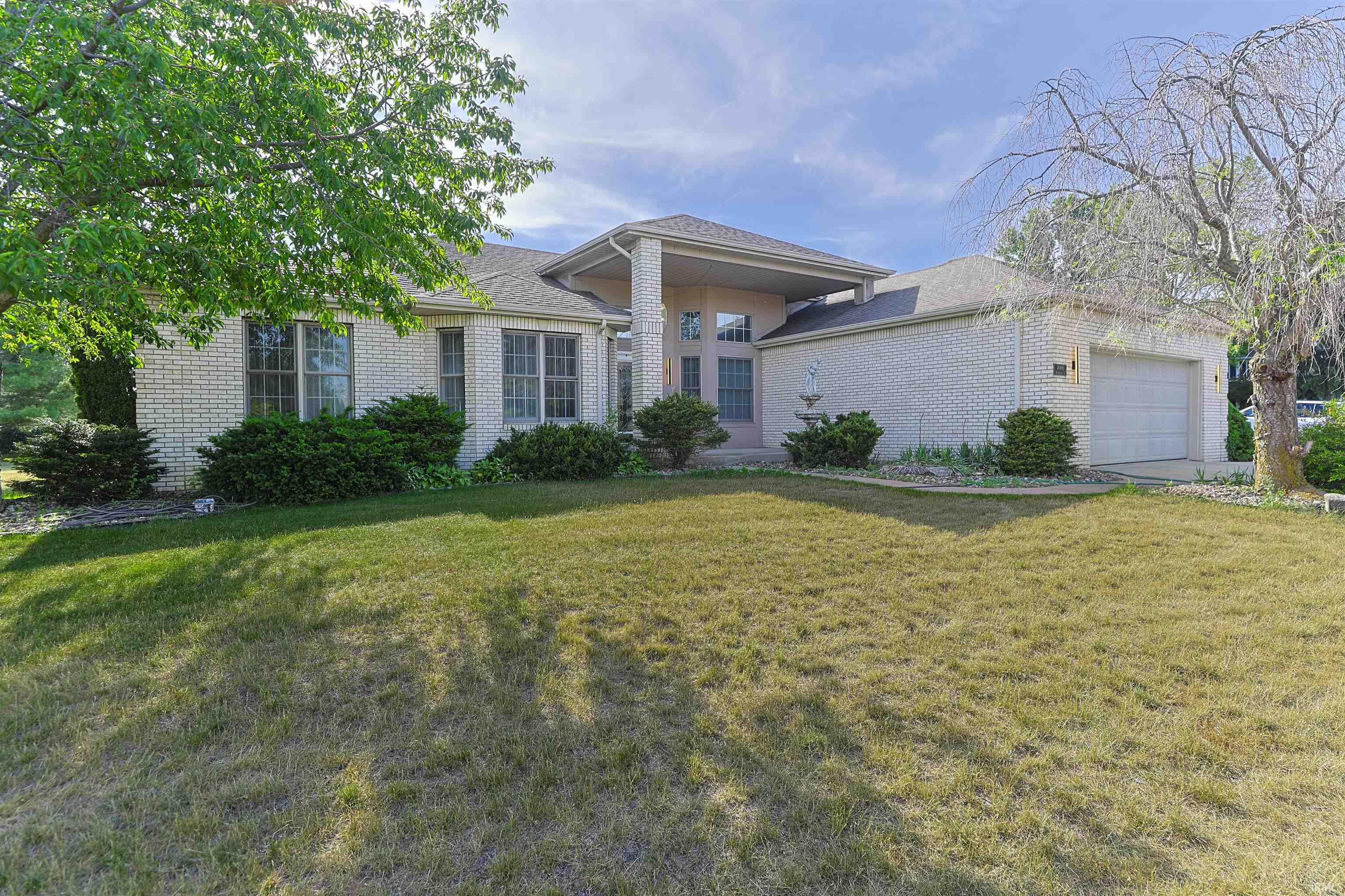 14486 Worthington Drive Property Photo 1