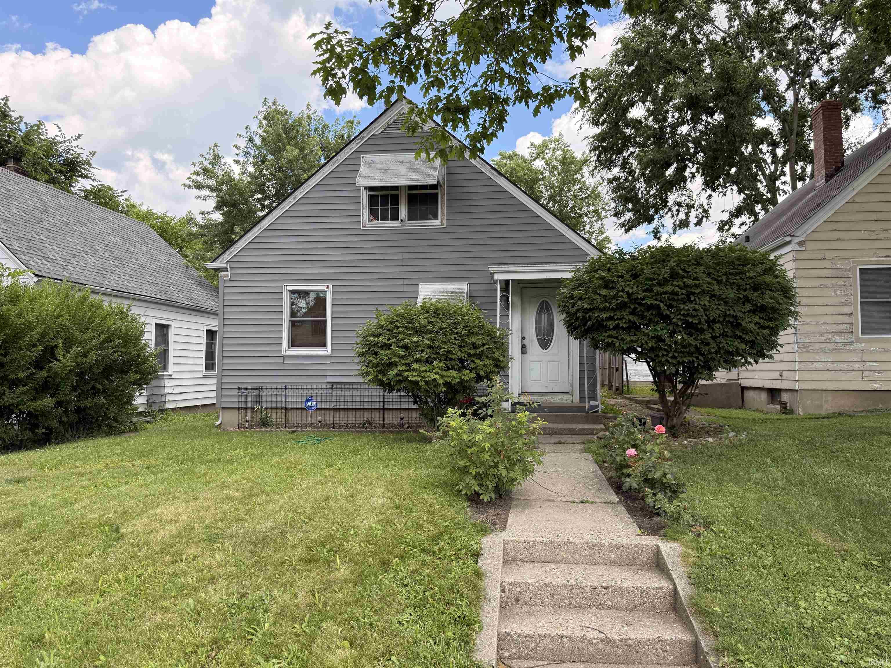 4117 Bowser Avenue