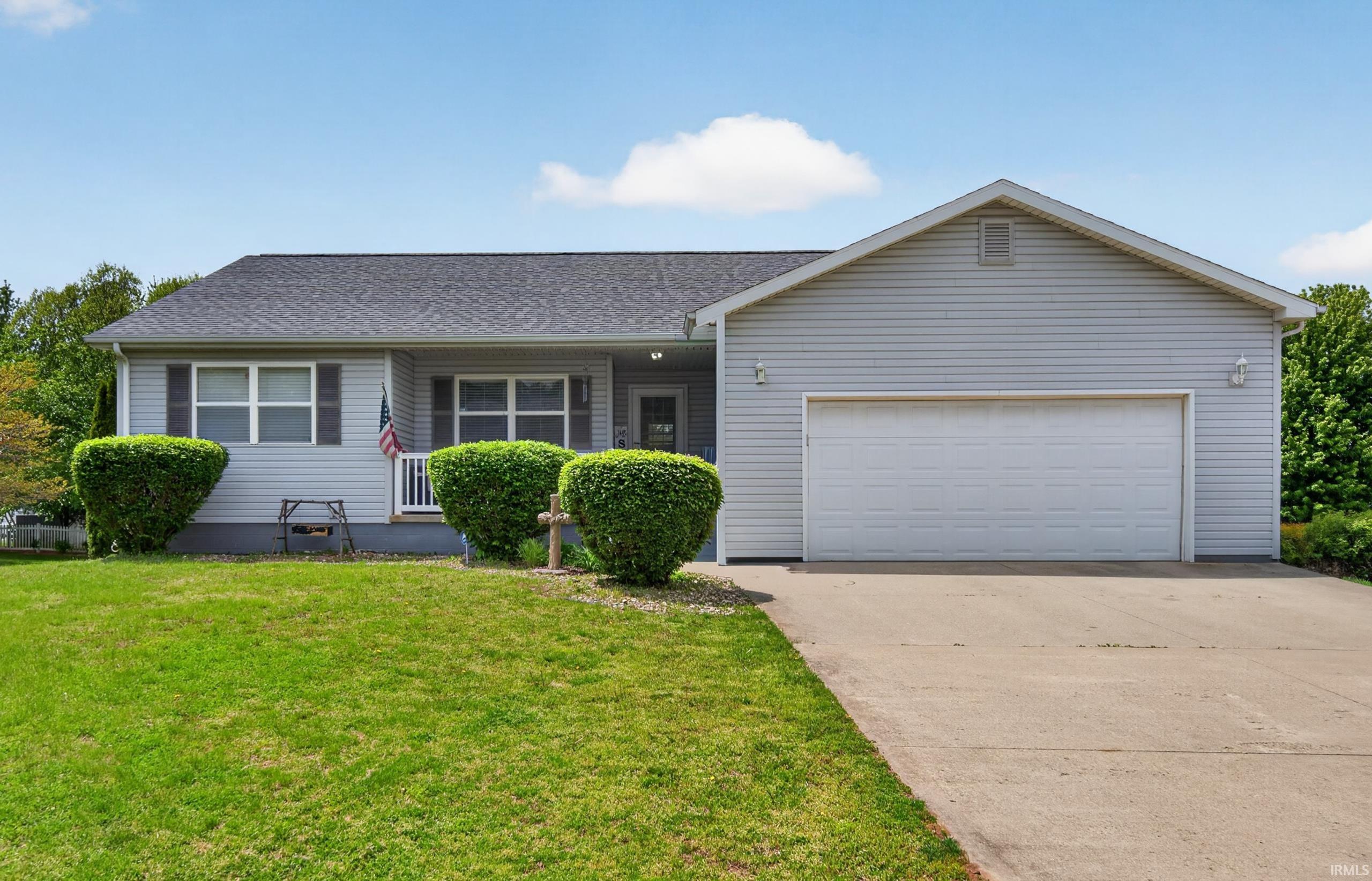 305 Kingsmill Drive Property Photo 1