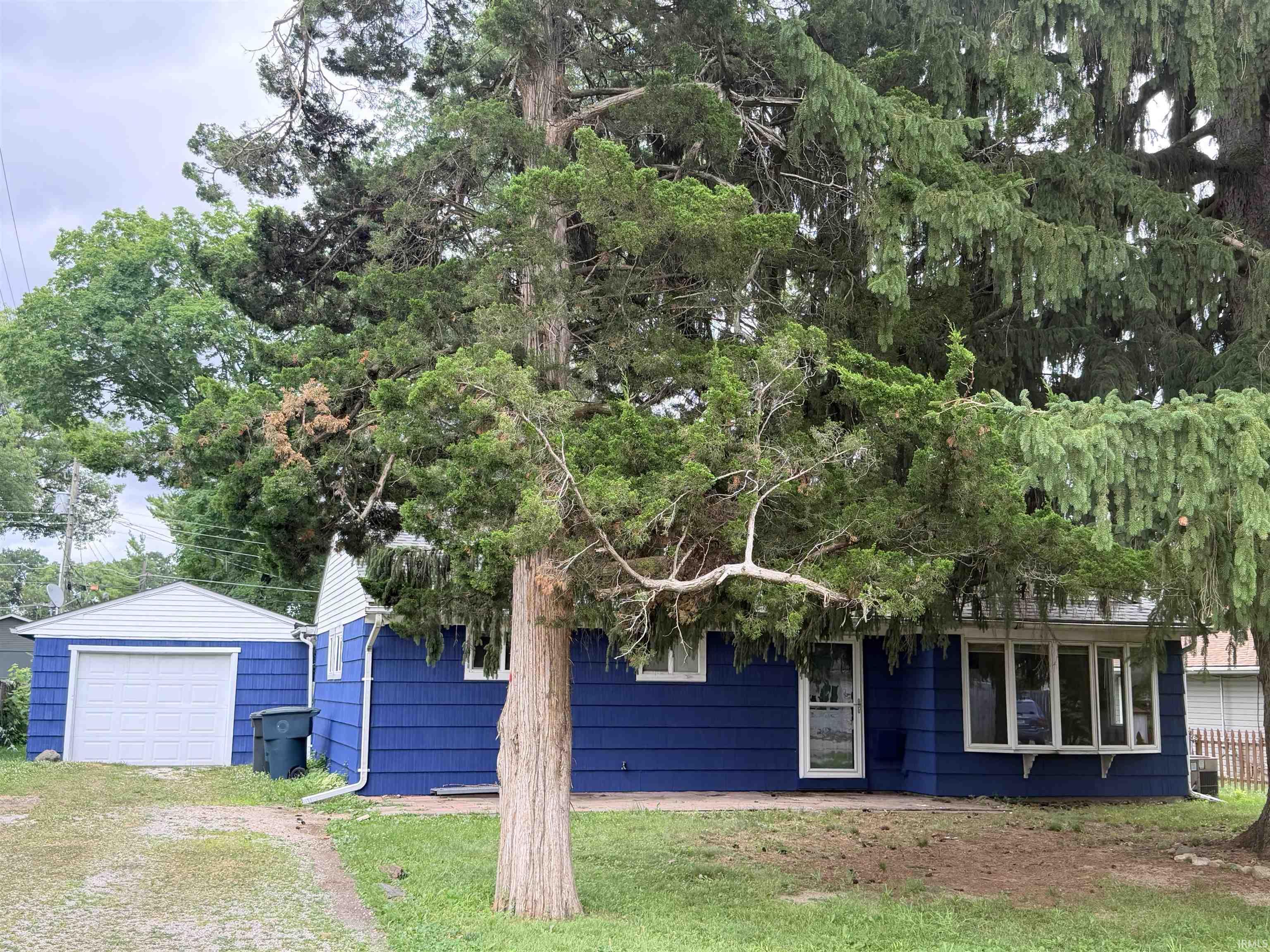 420 S Keesling Road Property Photo 1