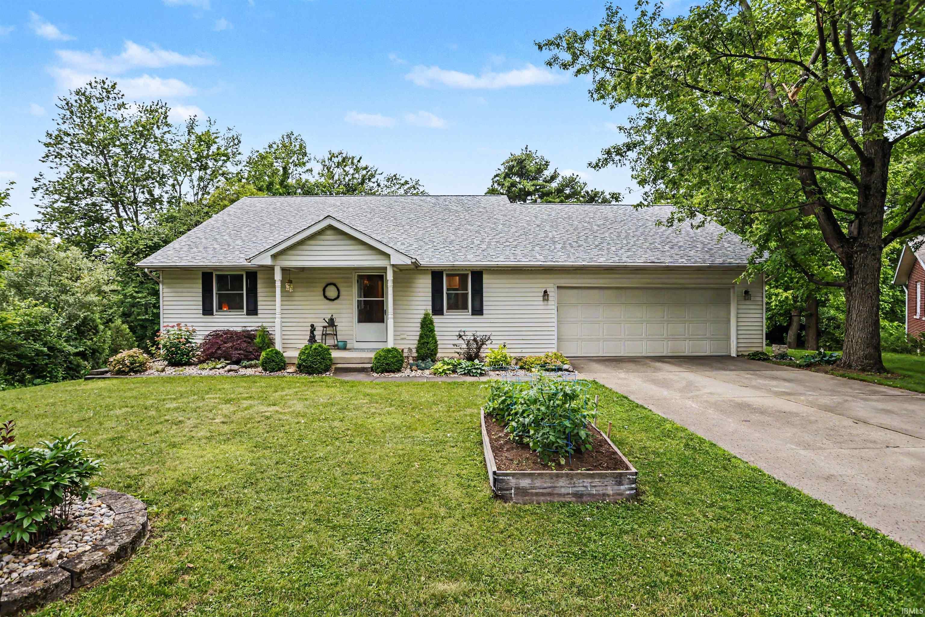 63199 Lakeside Drive Property Photo 1